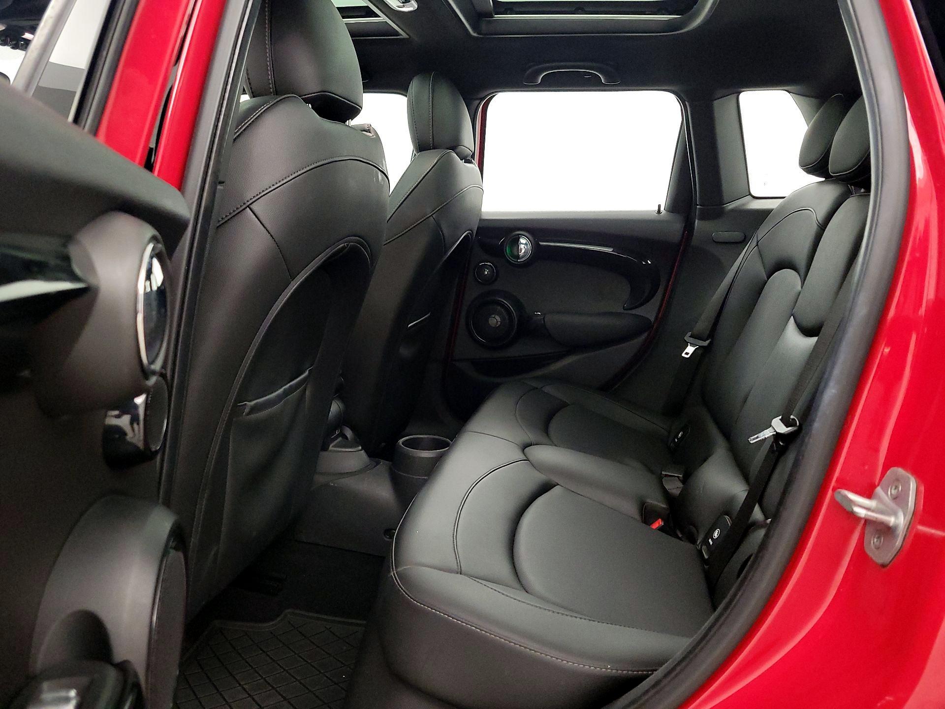 Thumbnail: 2019 MINI Cooper Hardtop - 20