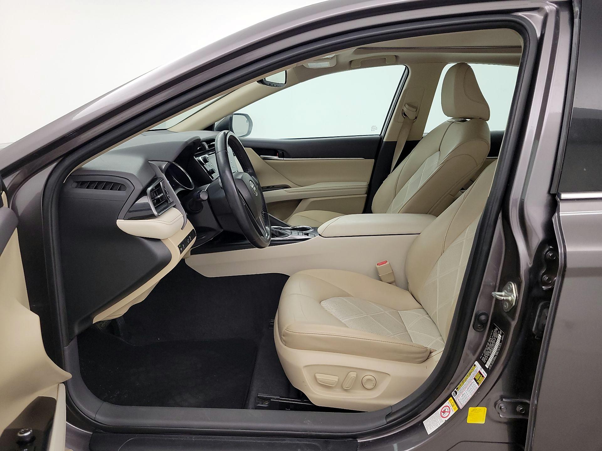 Thumbnail: 2019 Toyota Camry - 11
