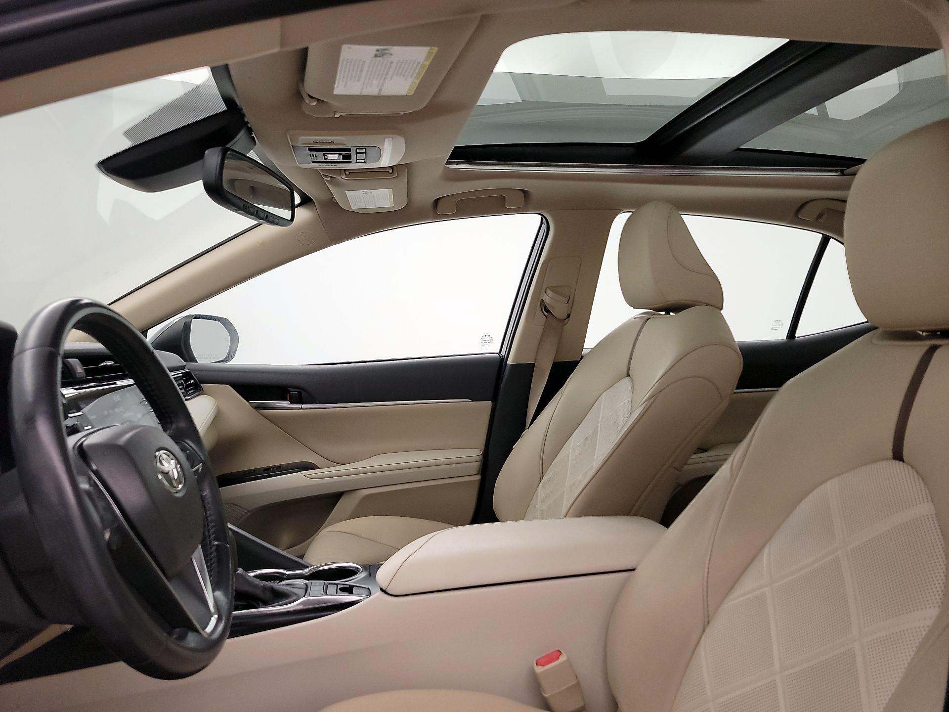 Thumbnail: 2019 Toyota Camry - 19