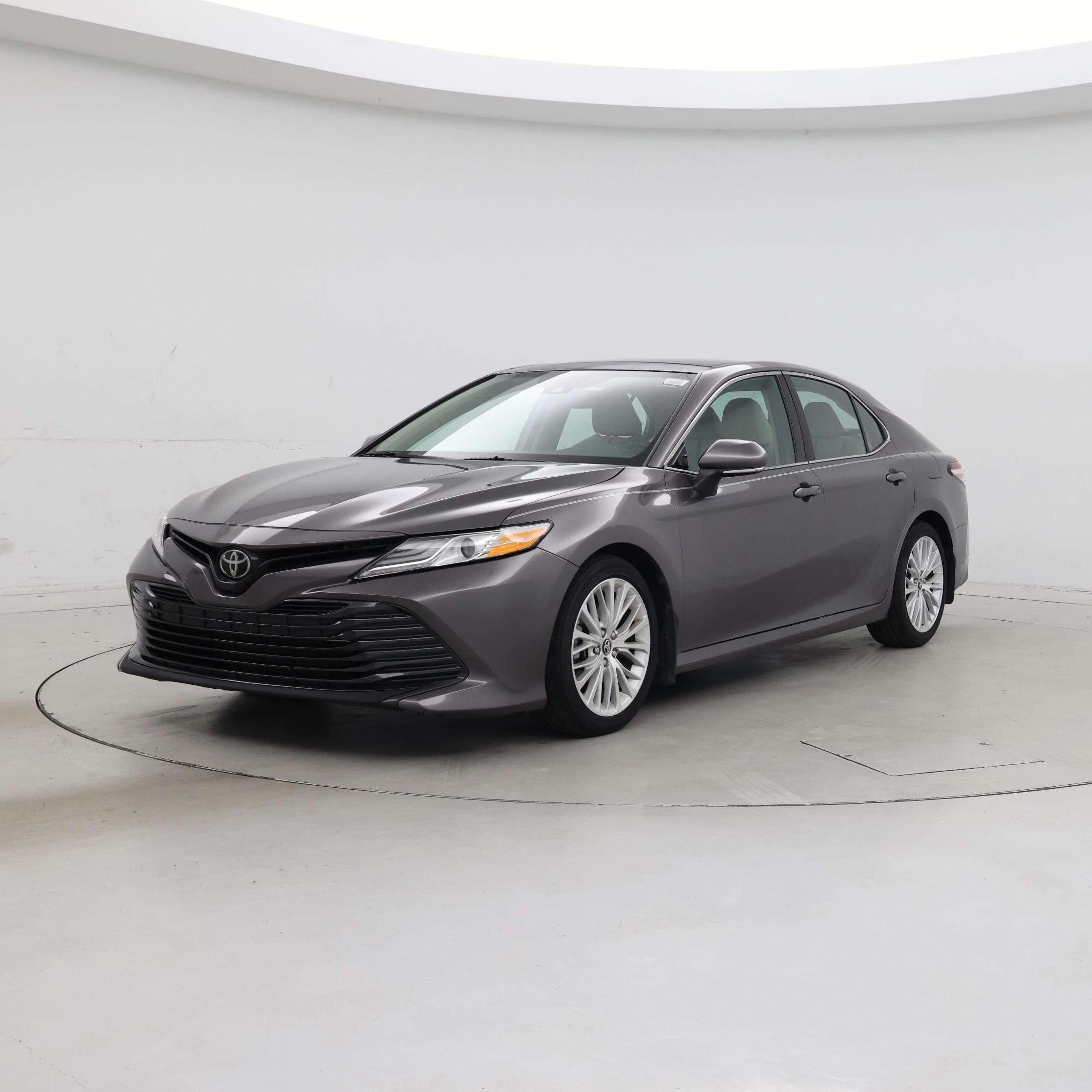 Thumbnail: 2019 Toyota Camry - 4