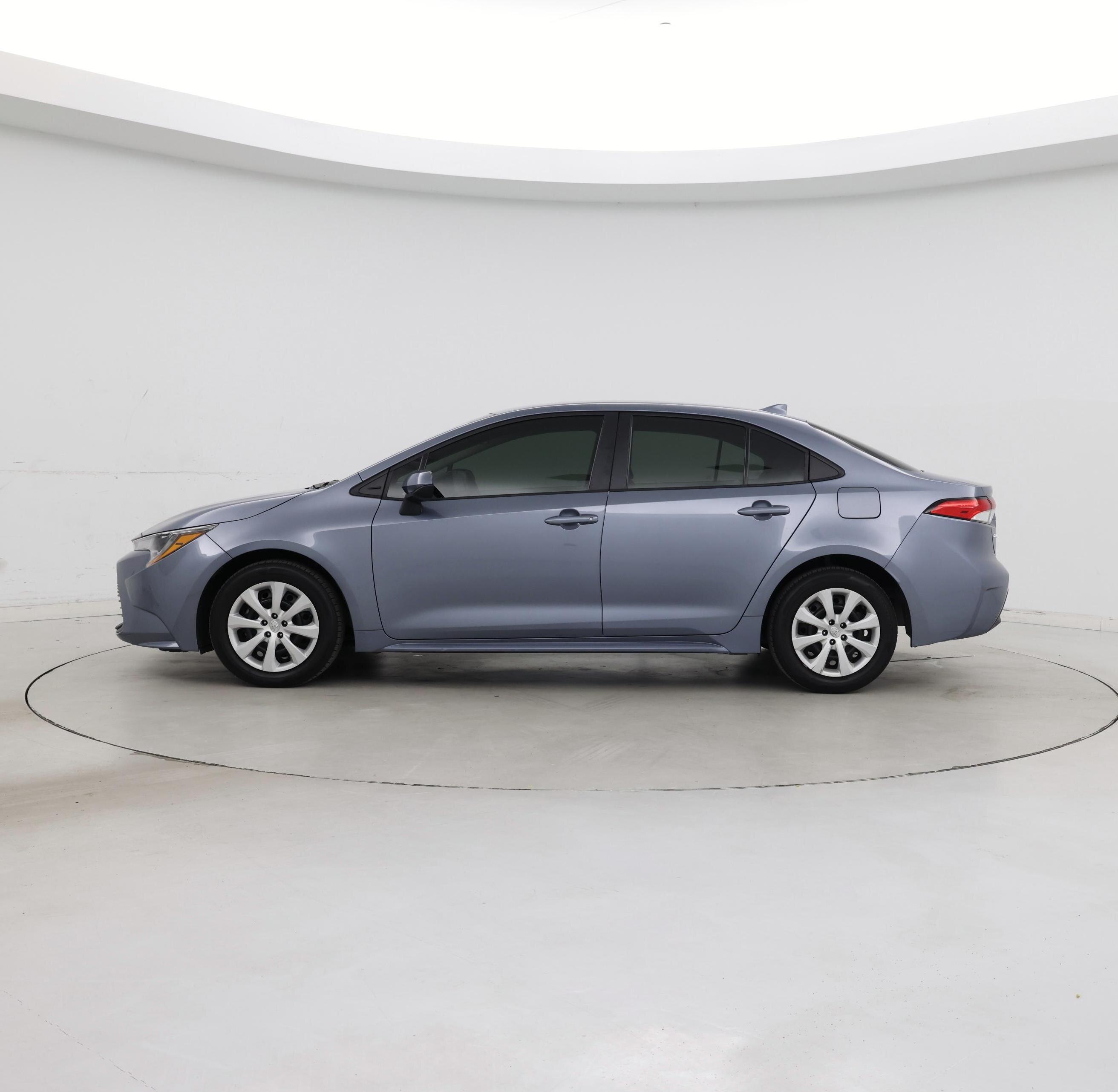 Thumbnail: 2024 Toyota Corolla - 3