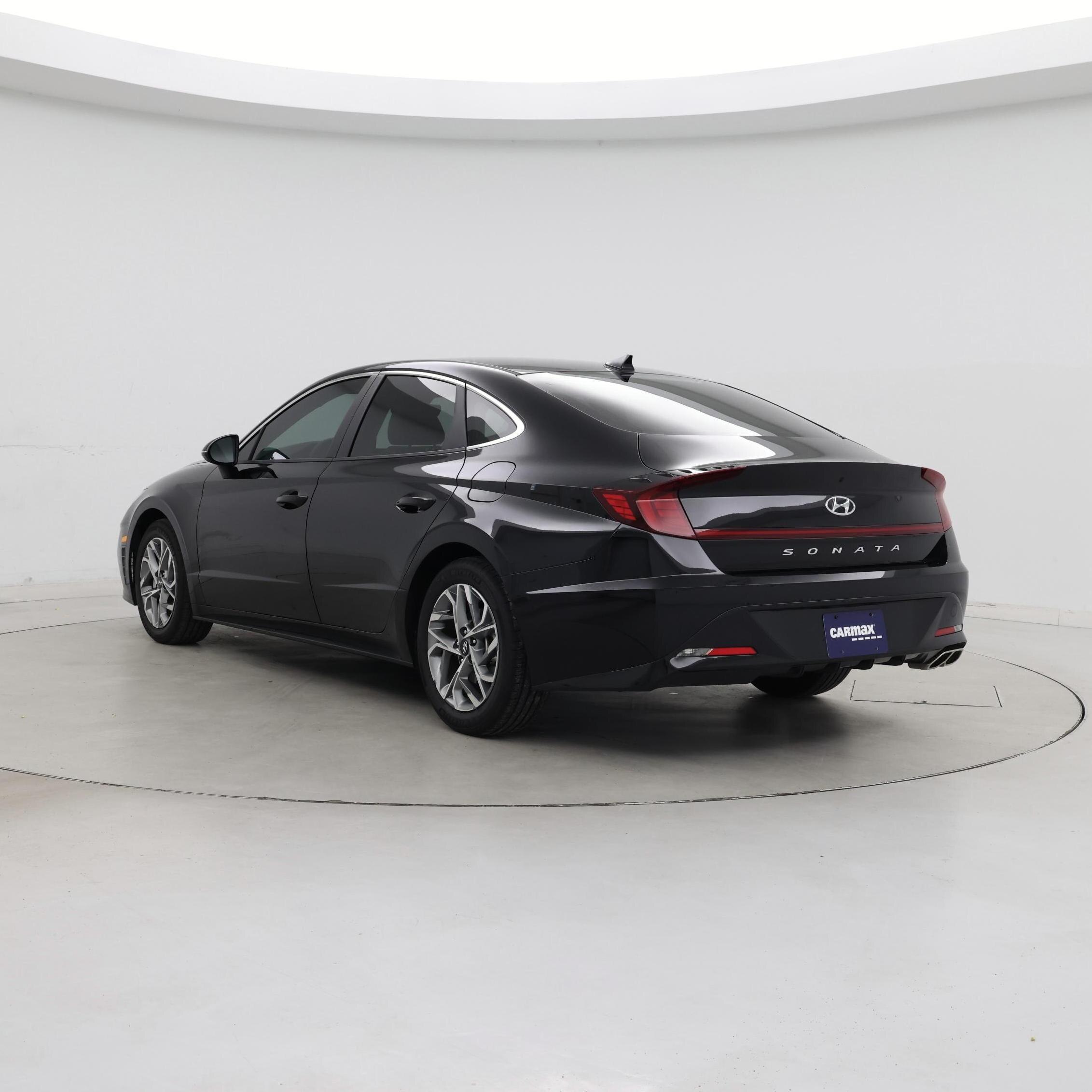 Thumbnail: 2023 Hyundai Sonata - 2
