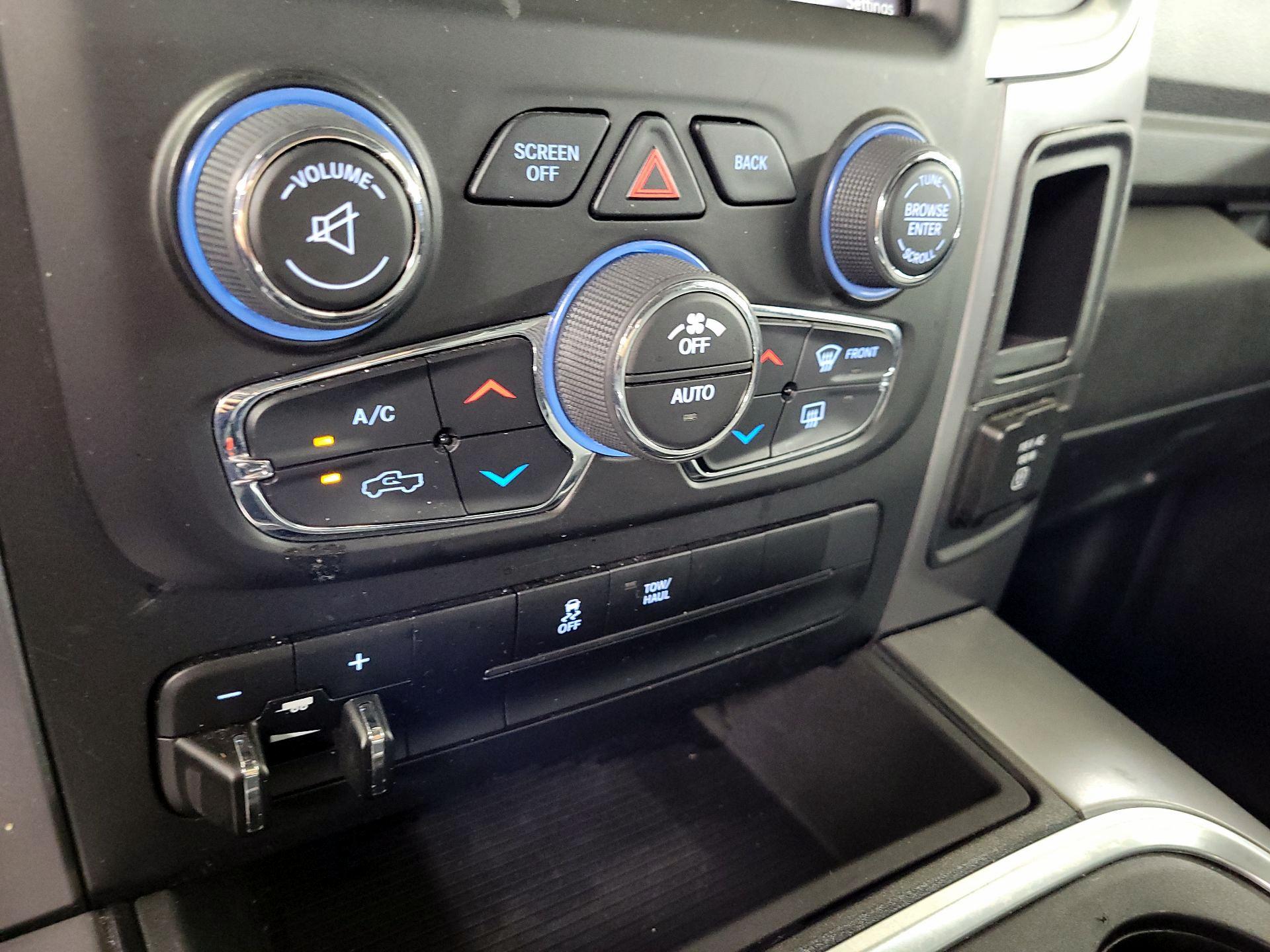 Thumbnail: 2023 RAM 1500 Classic - 14