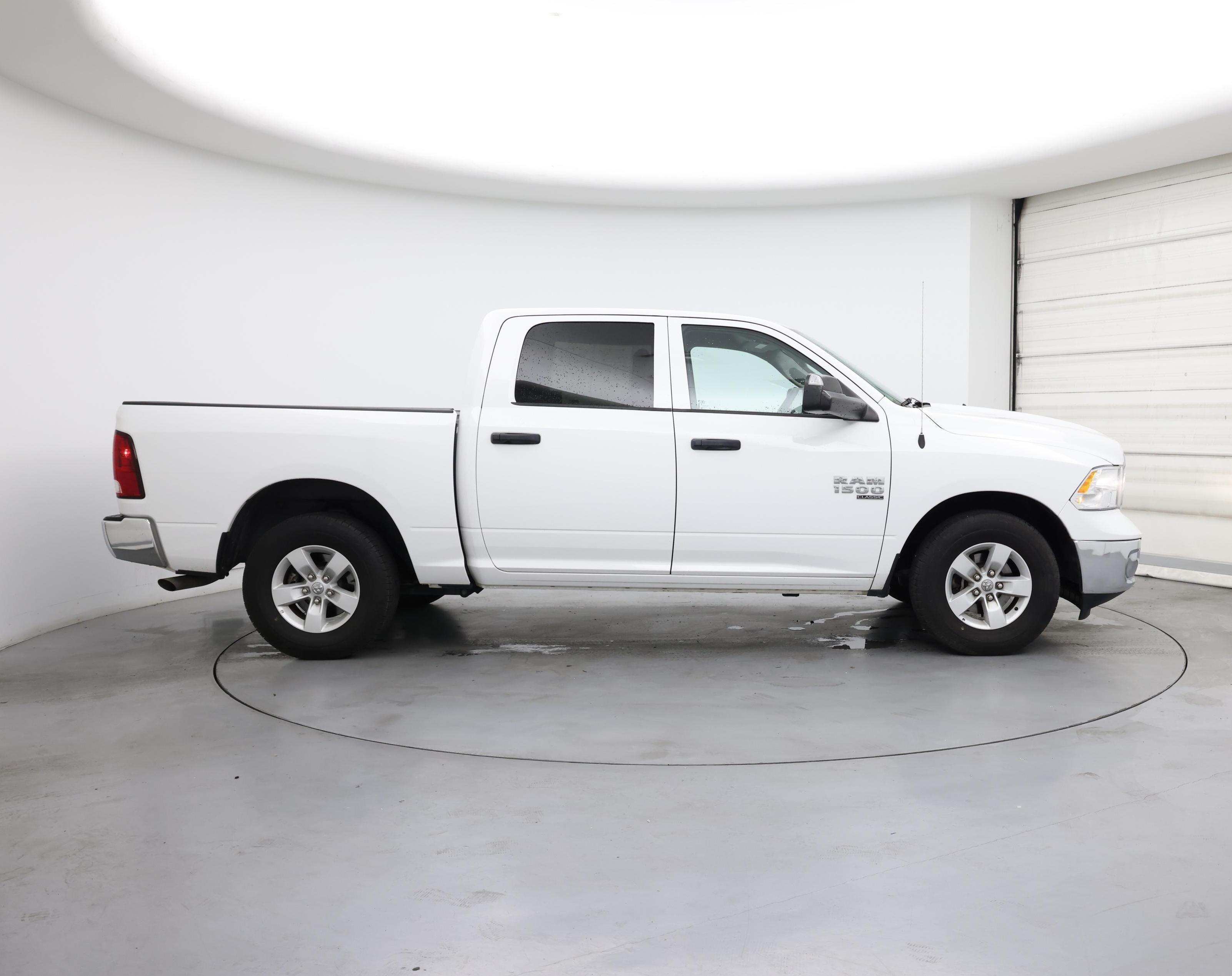 Thumbnail: 2023 RAM 1500 Classic - 7