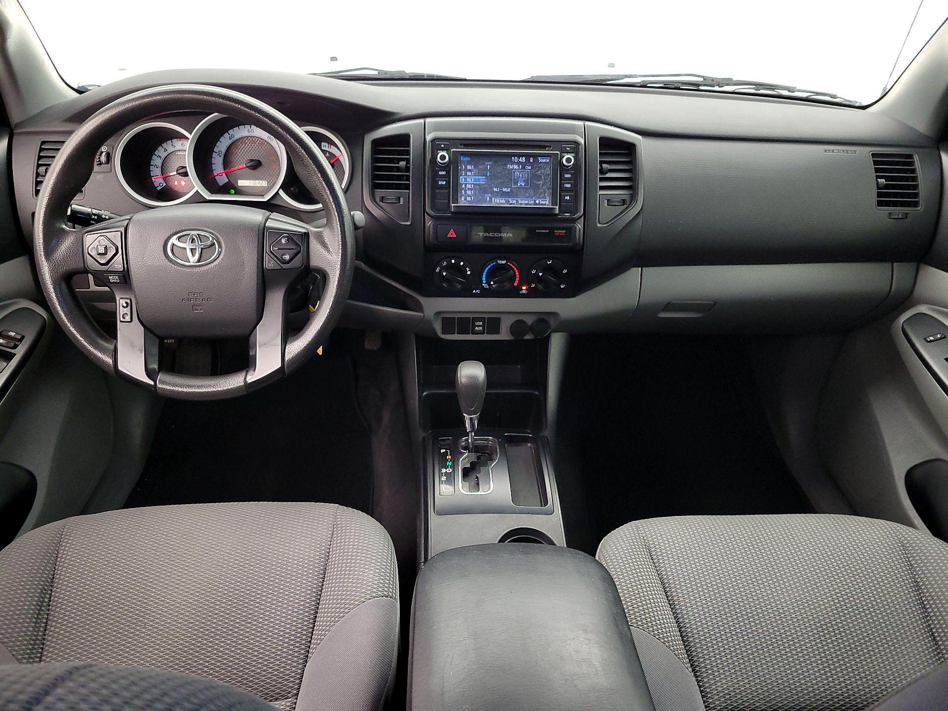 Thumbnail: 2015 Toyota Tacoma - 9