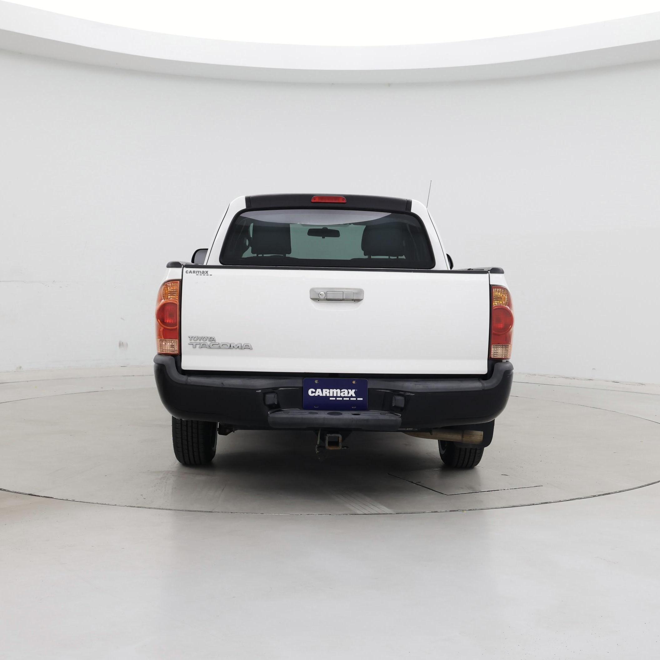 Thumbnail: 2015 Toyota Tacoma - 6