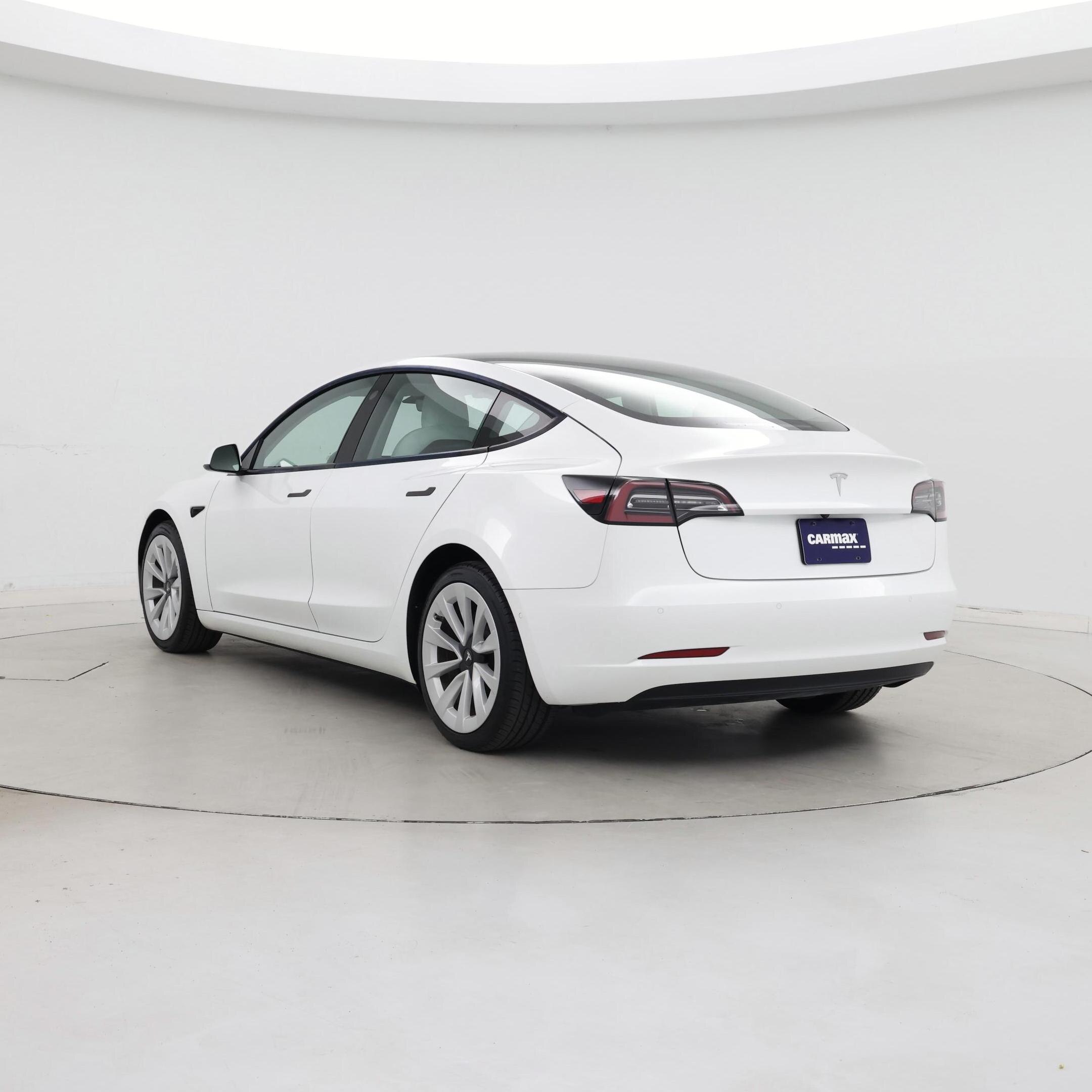 Thumbnail: 2022 Tesla Model 3 - 2