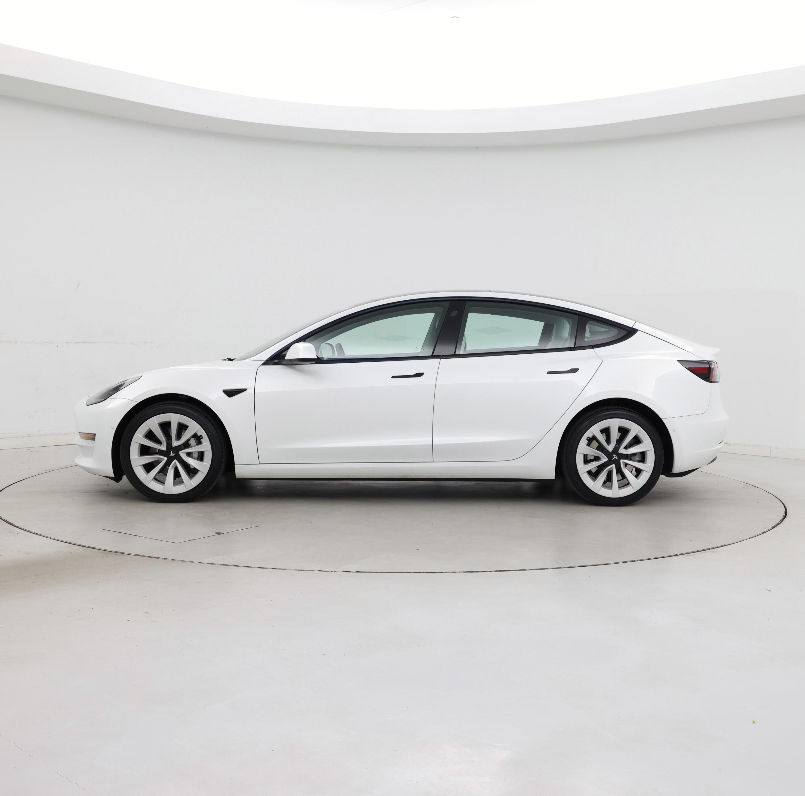 Thumbnail: 2022 Tesla Model 3 - 3