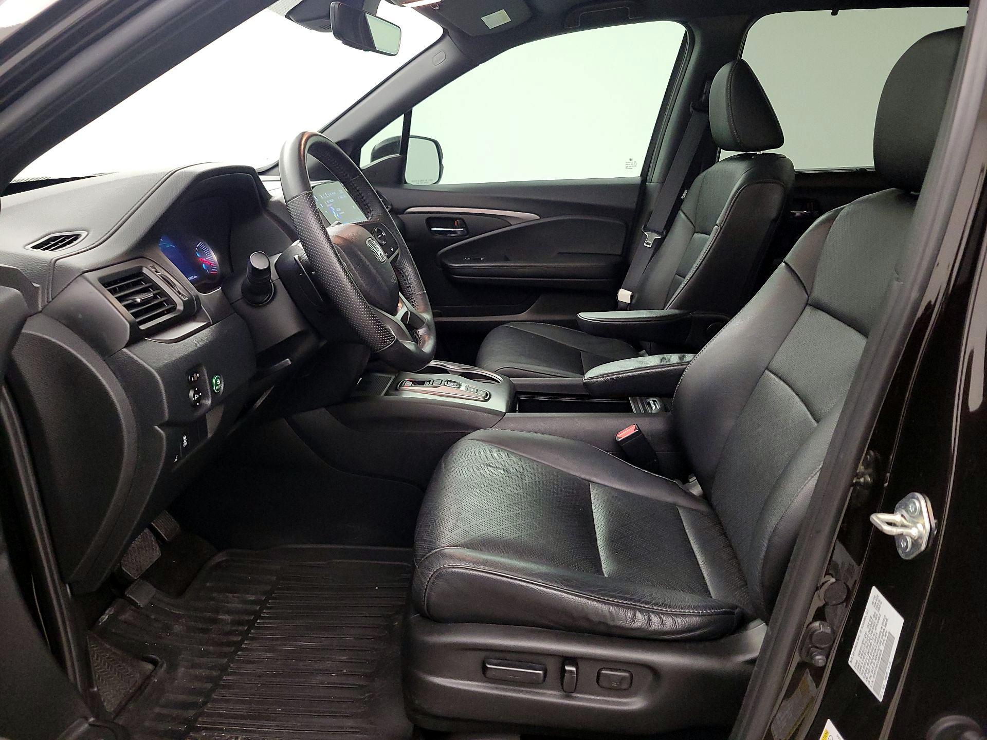 Thumbnail: 2020 Honda Passport - 11