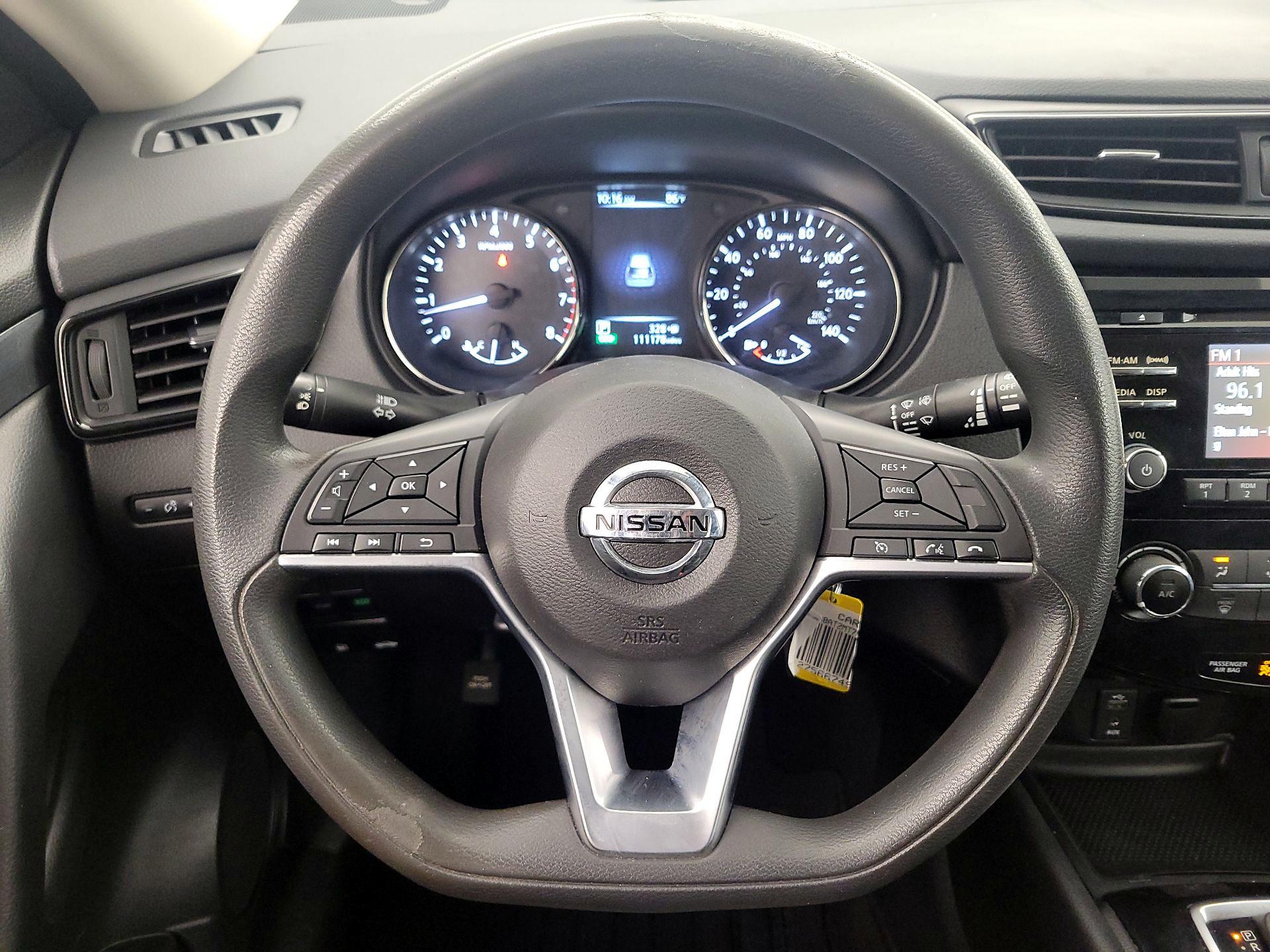 Thumbnail: 2017 Nissan Rogue - 10