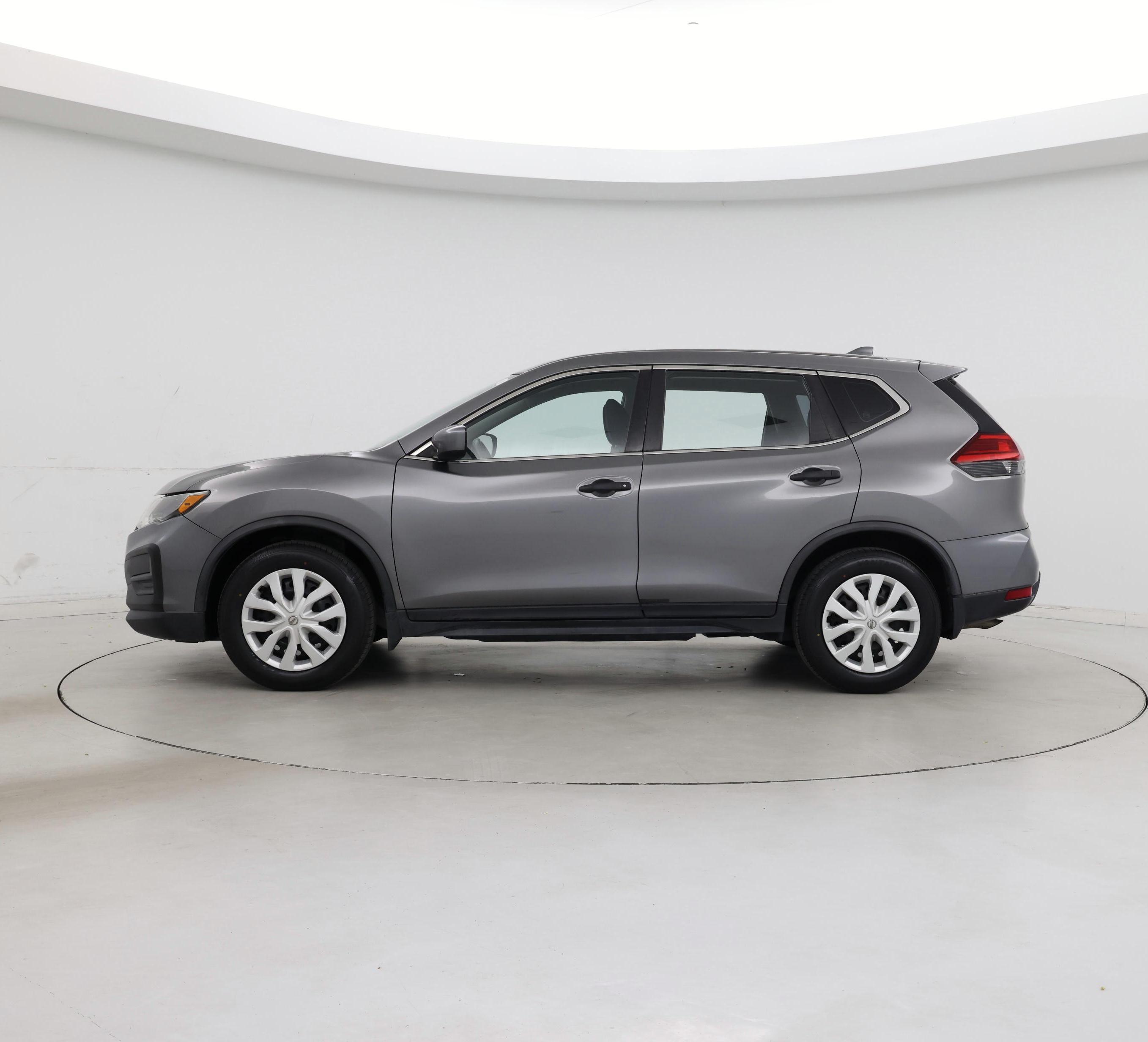 Thumbnail: 2017 Nissan Rogue - 3