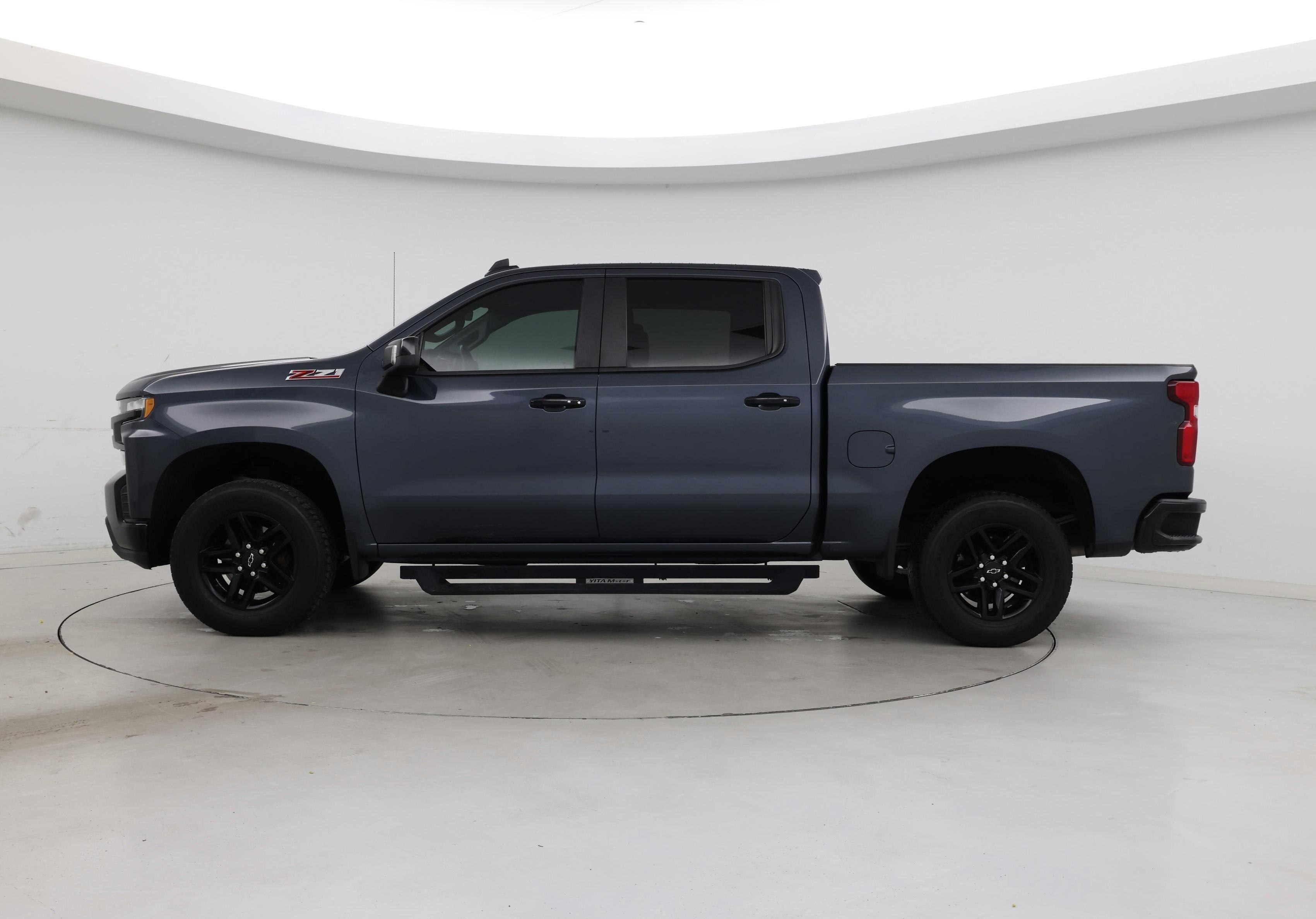 Thumbnail: 2019 Chevrolet Silverado 1500 - 3