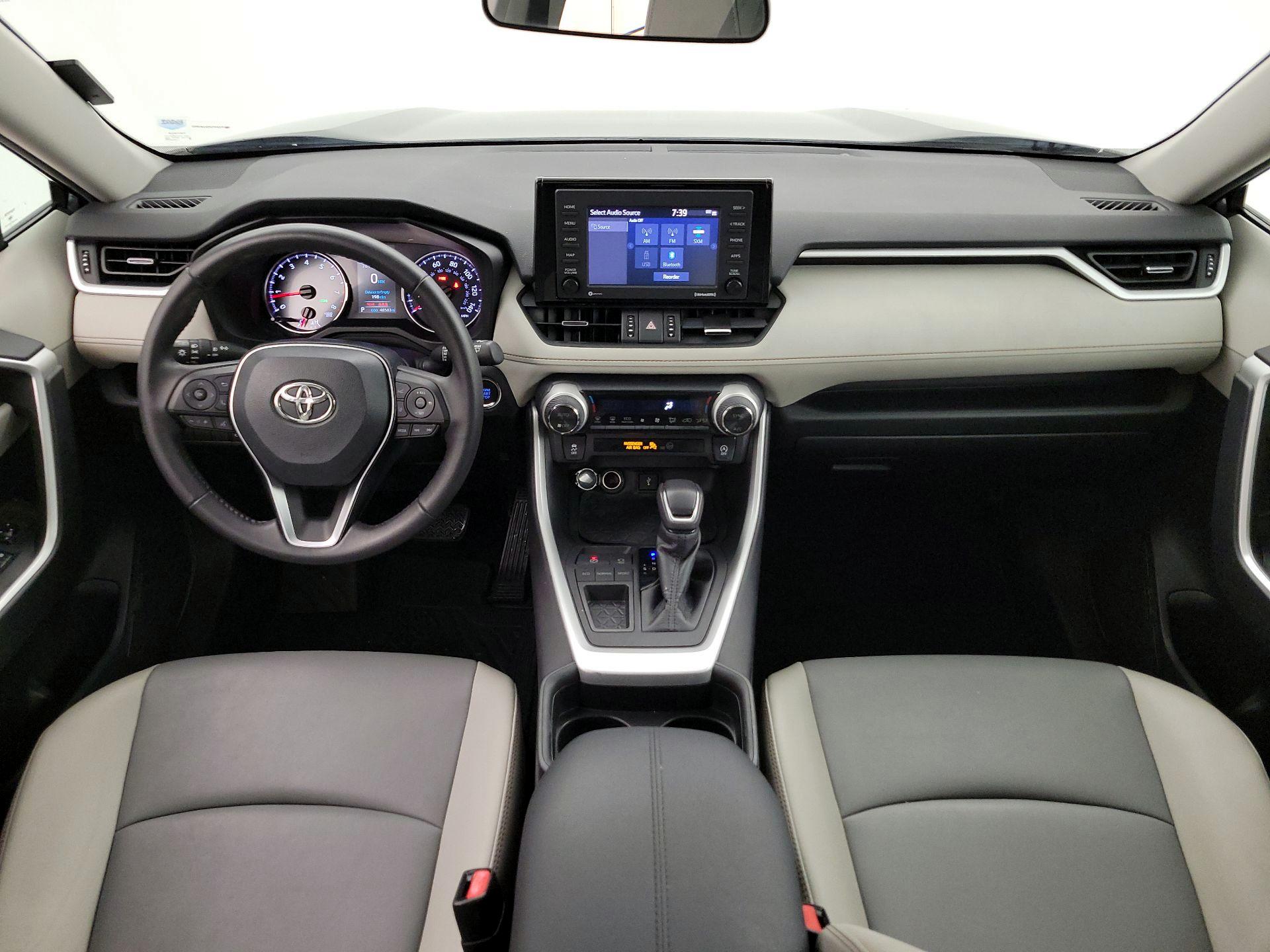 Thumbnail: 2020 Toyota RAV4 - 9