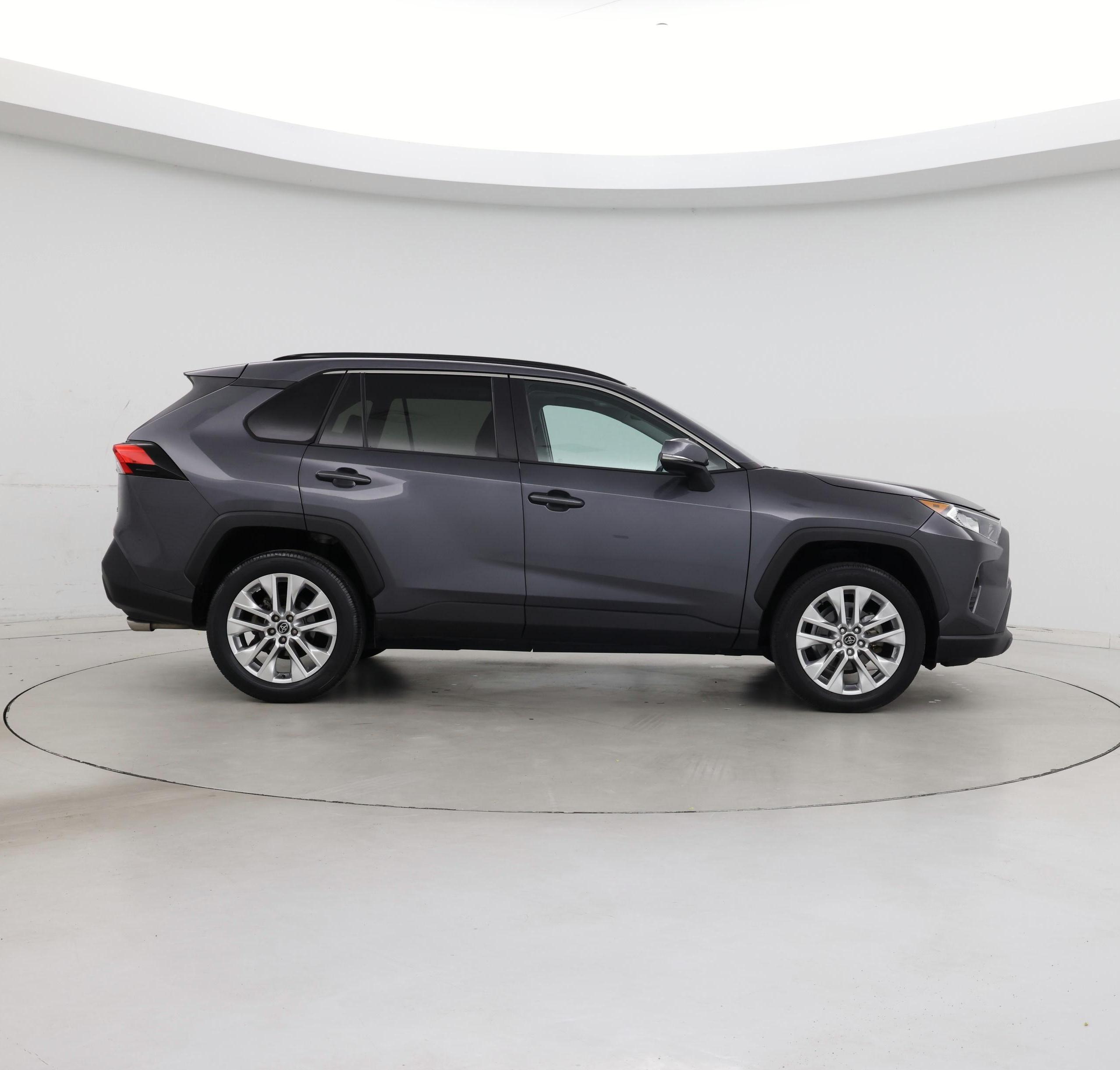 Thumbnail: 2020 Toyota RAV4 - 7