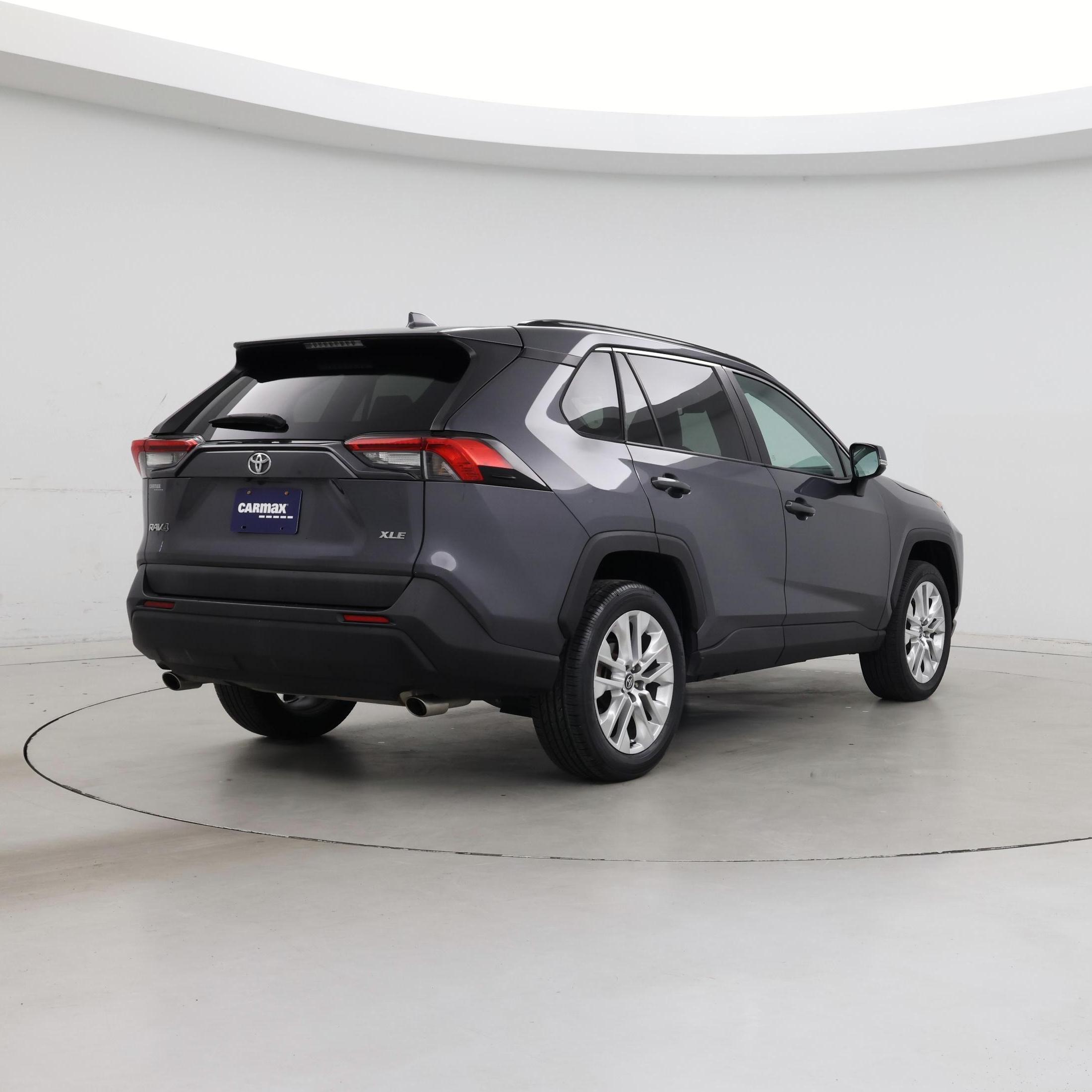 Thumbnail: 2020 Toyota RAV4 - 8