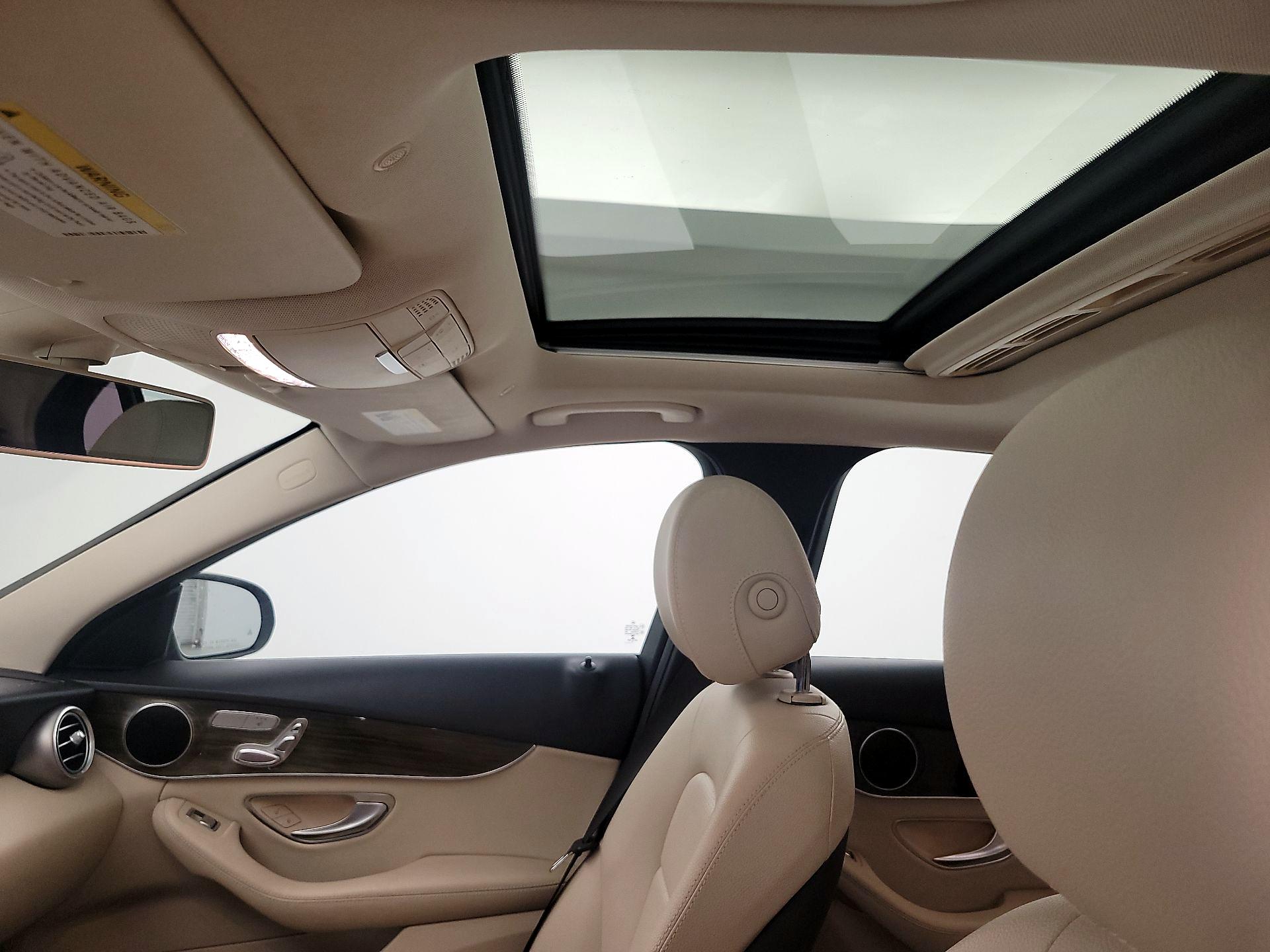 Thumbnail: 2019 Mercedes-Benz C-Class - 18