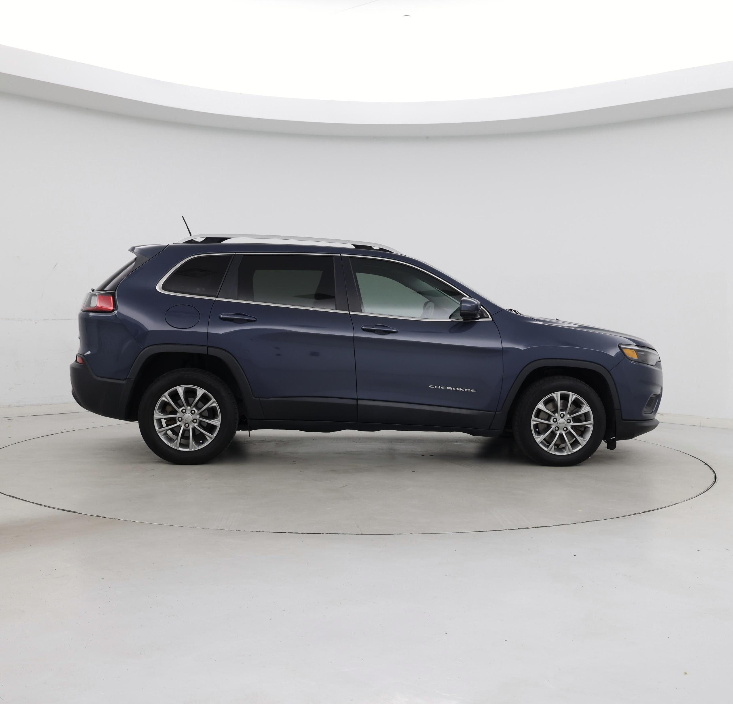 Thumbnail: 2019 Jeep Cherokee - 7