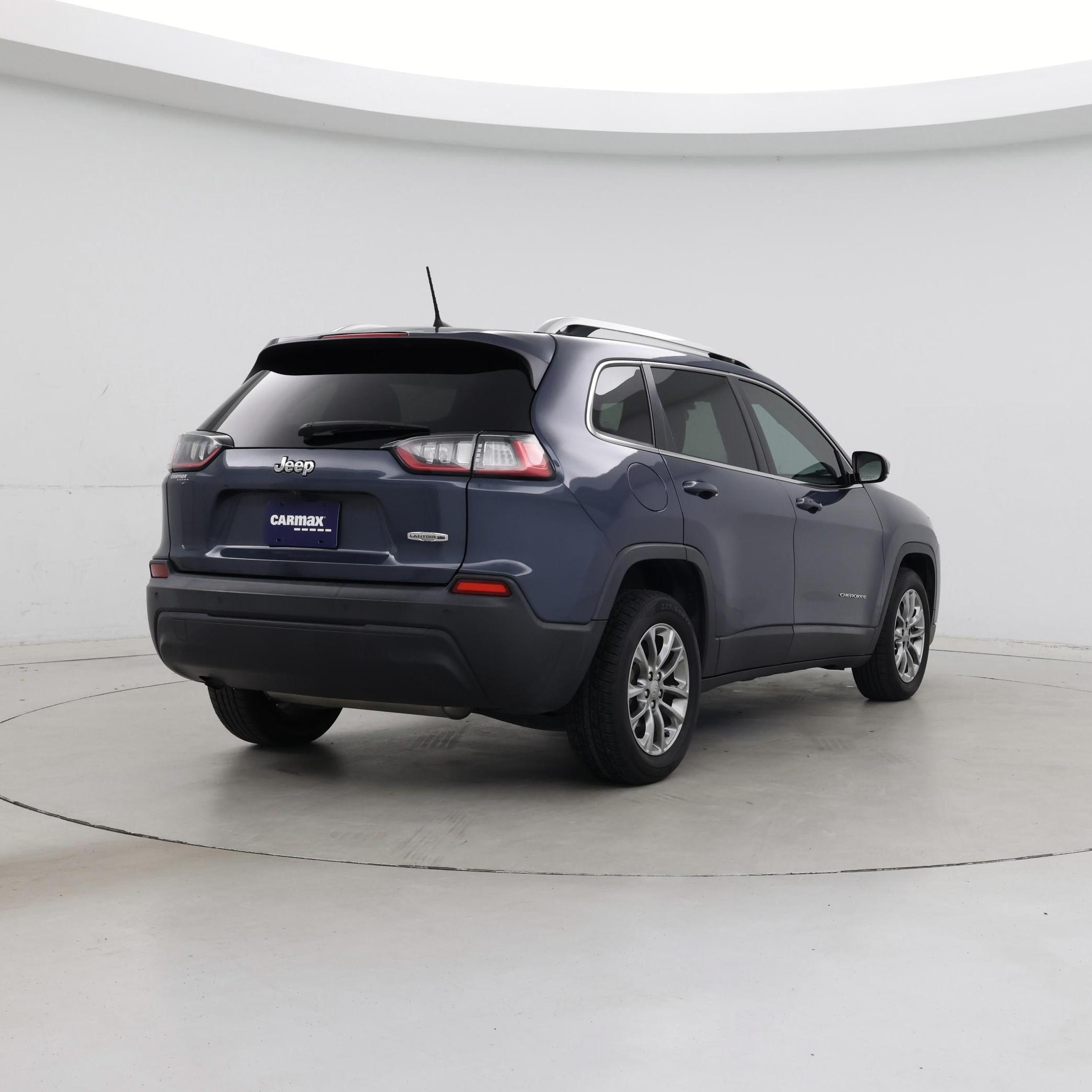 Thumbnail: 2019 Jeep Cherokee - 8