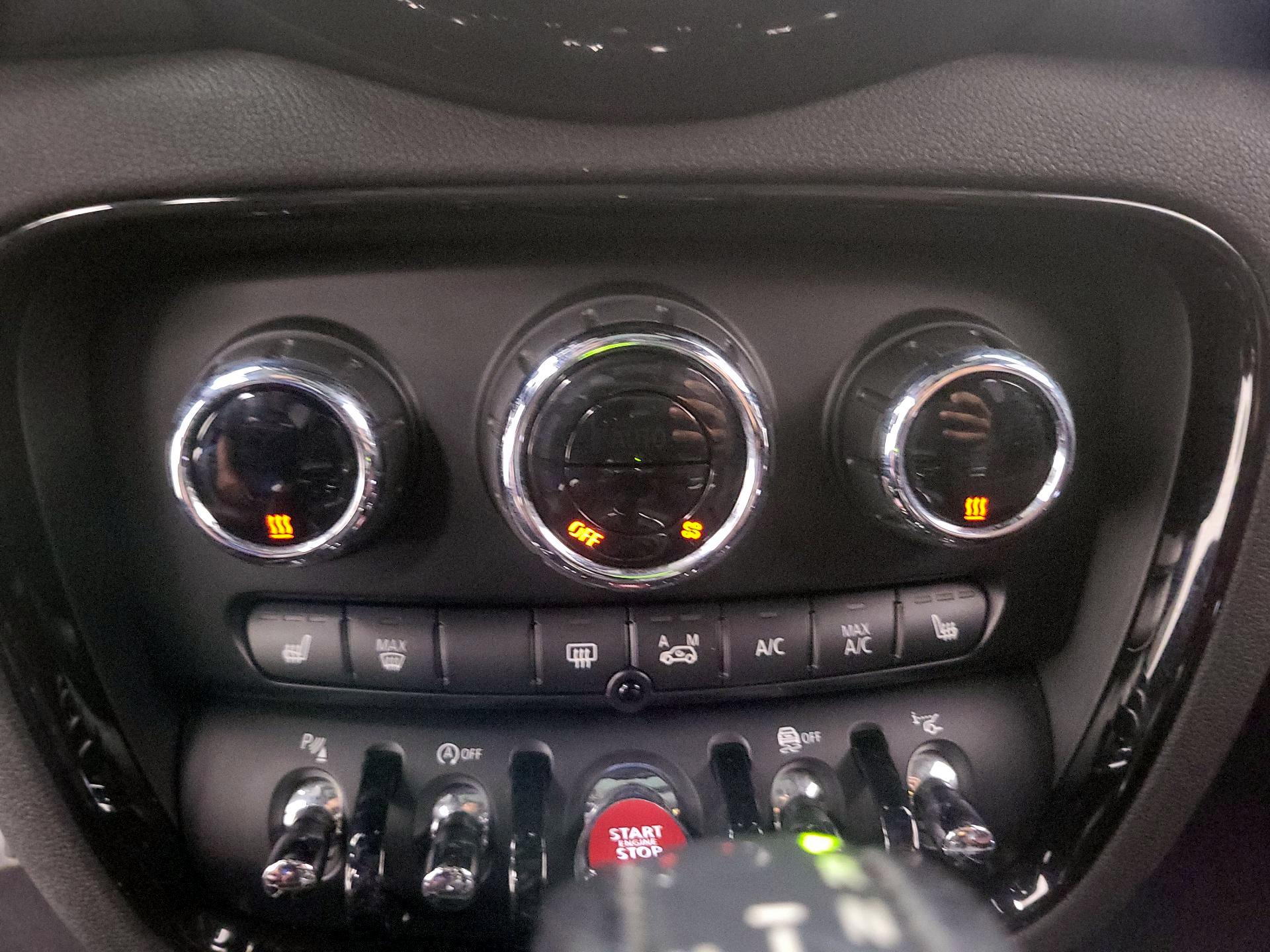 Thumbnail: 2017 MINI Cooper Clubman - 17