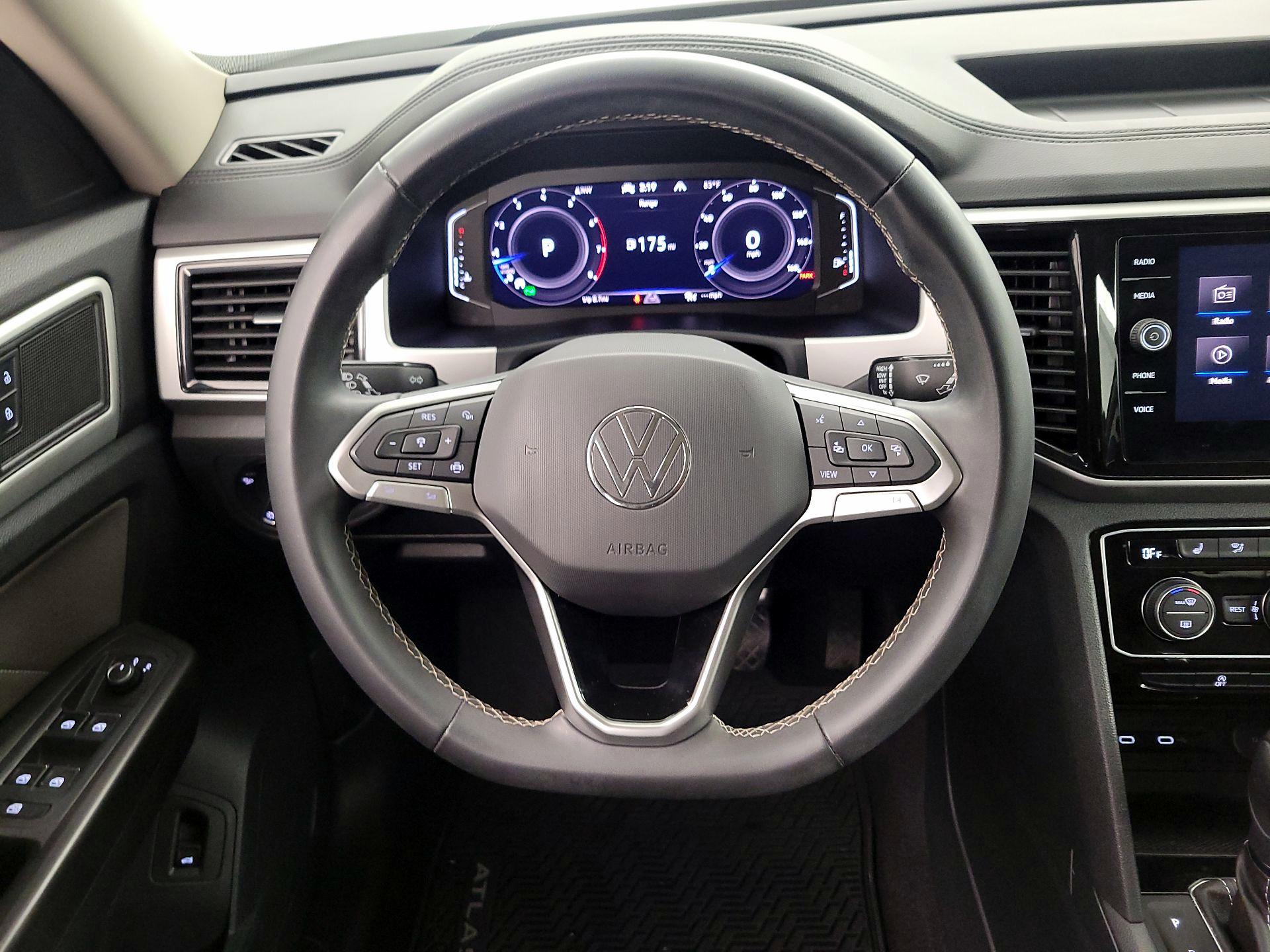 Thumbnail: 2022 Volkswagen Atlas - 10