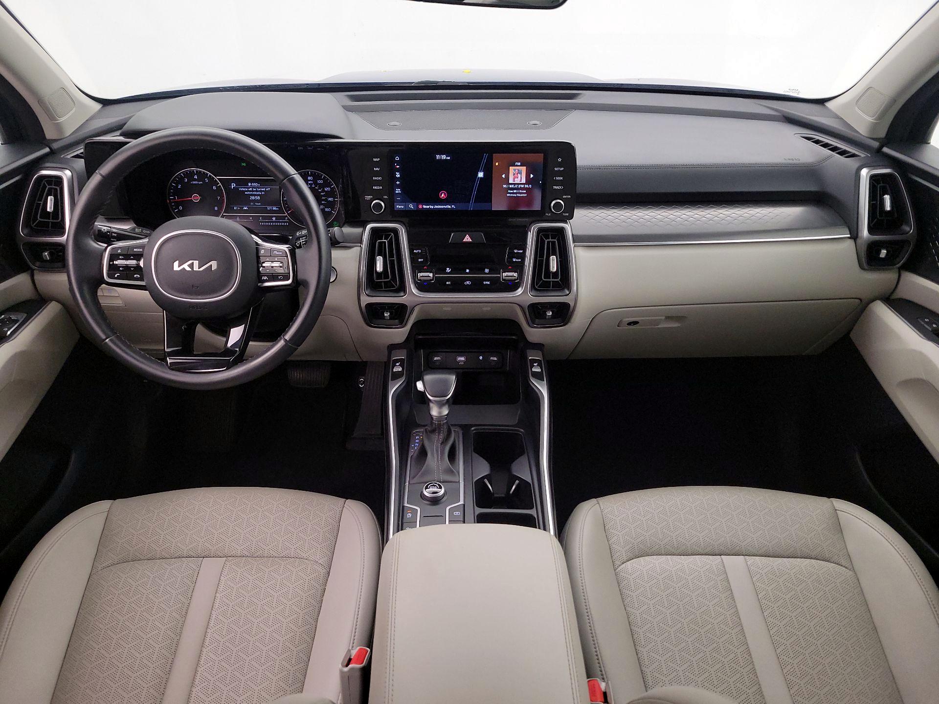 Thumbnail: 2023 Kia Sorento - 9
