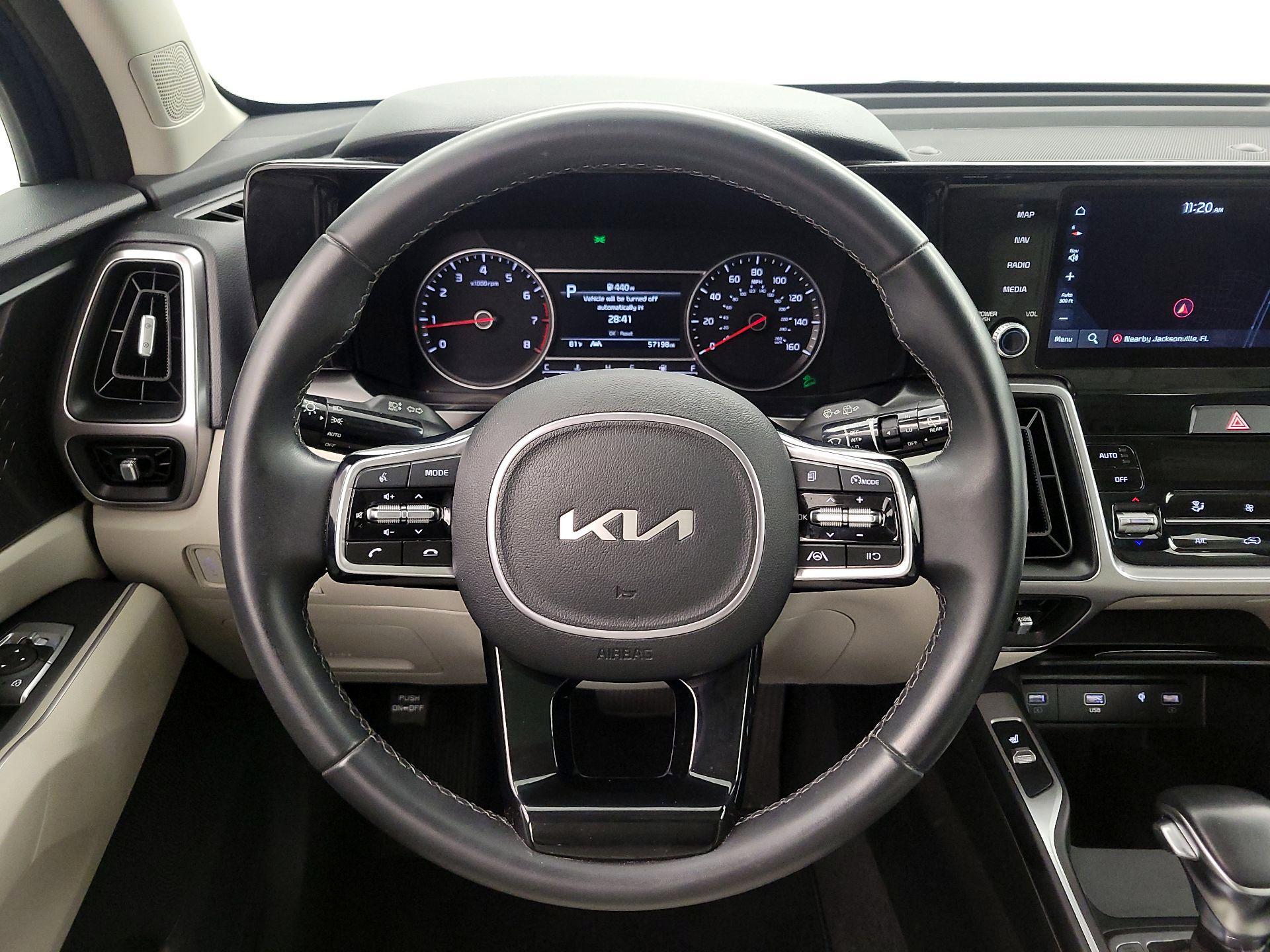 Thumbnail: 2023 Kia Sorento - 10