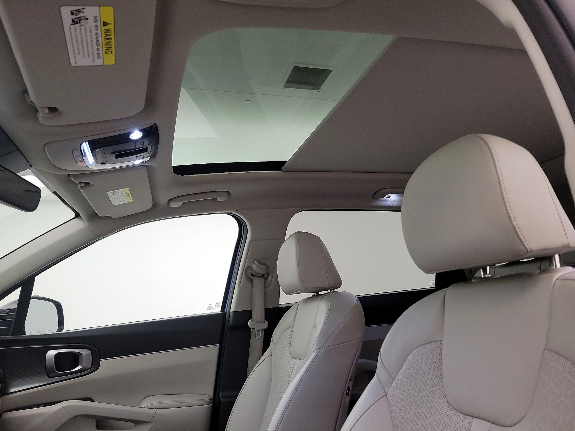 Thumbnail: 2023 Kia Sorento - 20