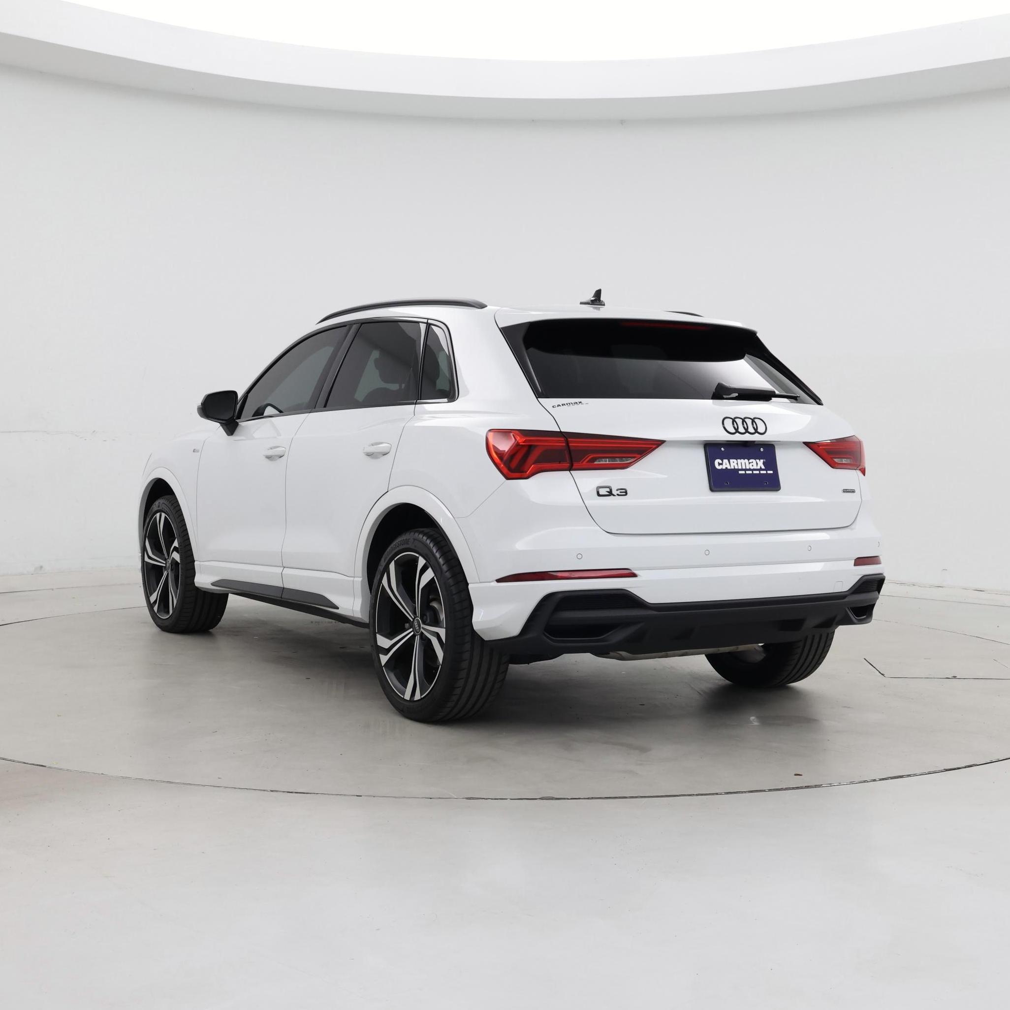 Thumbnail: 2024 Audi Q3 - 2