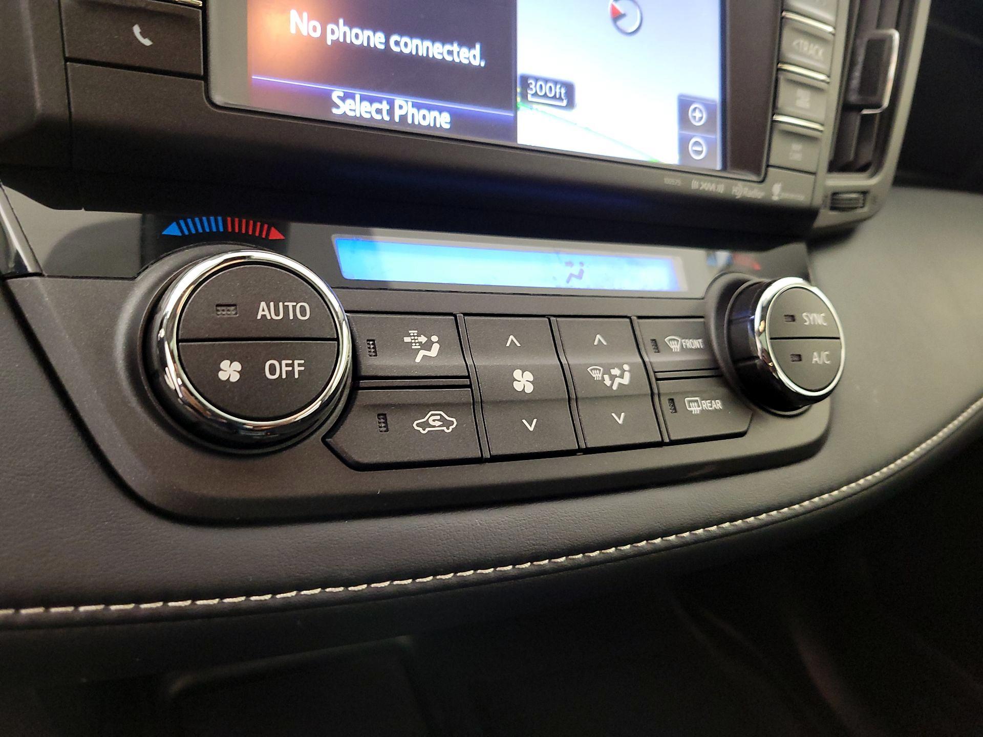 Thumbnail: 2018 Toyota RAV4 - 16