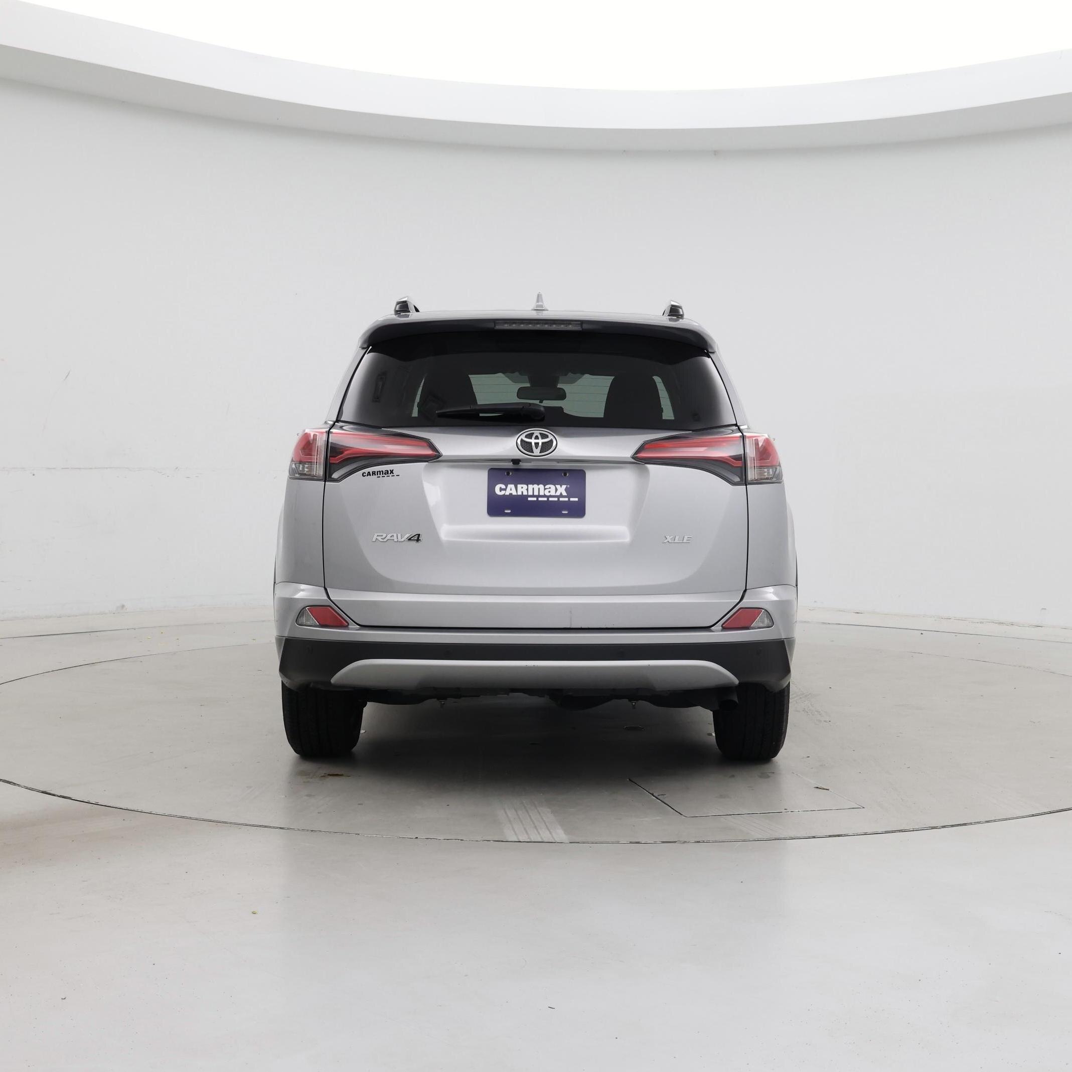 Thumbnail: 2018 Toyota RAV4 - 6