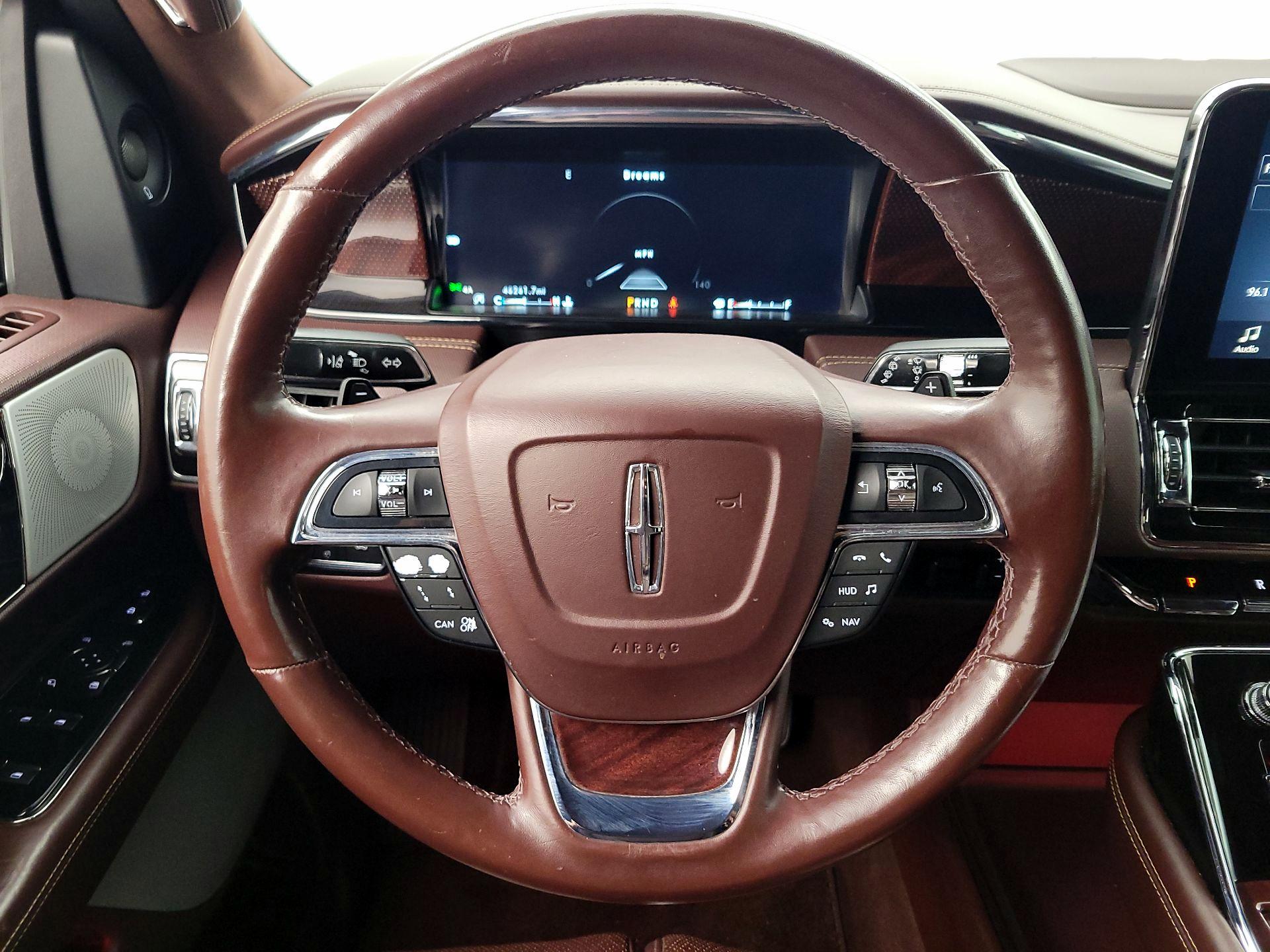 Thumbnail: 2018 Lincoln Navigator - 10