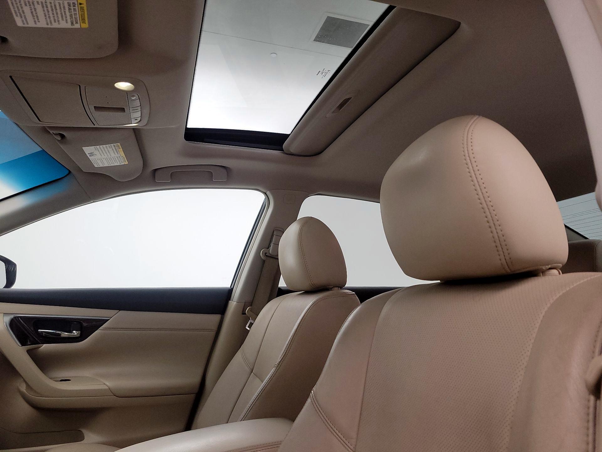 Thumbnail: 2013 Nissan Altima - 19