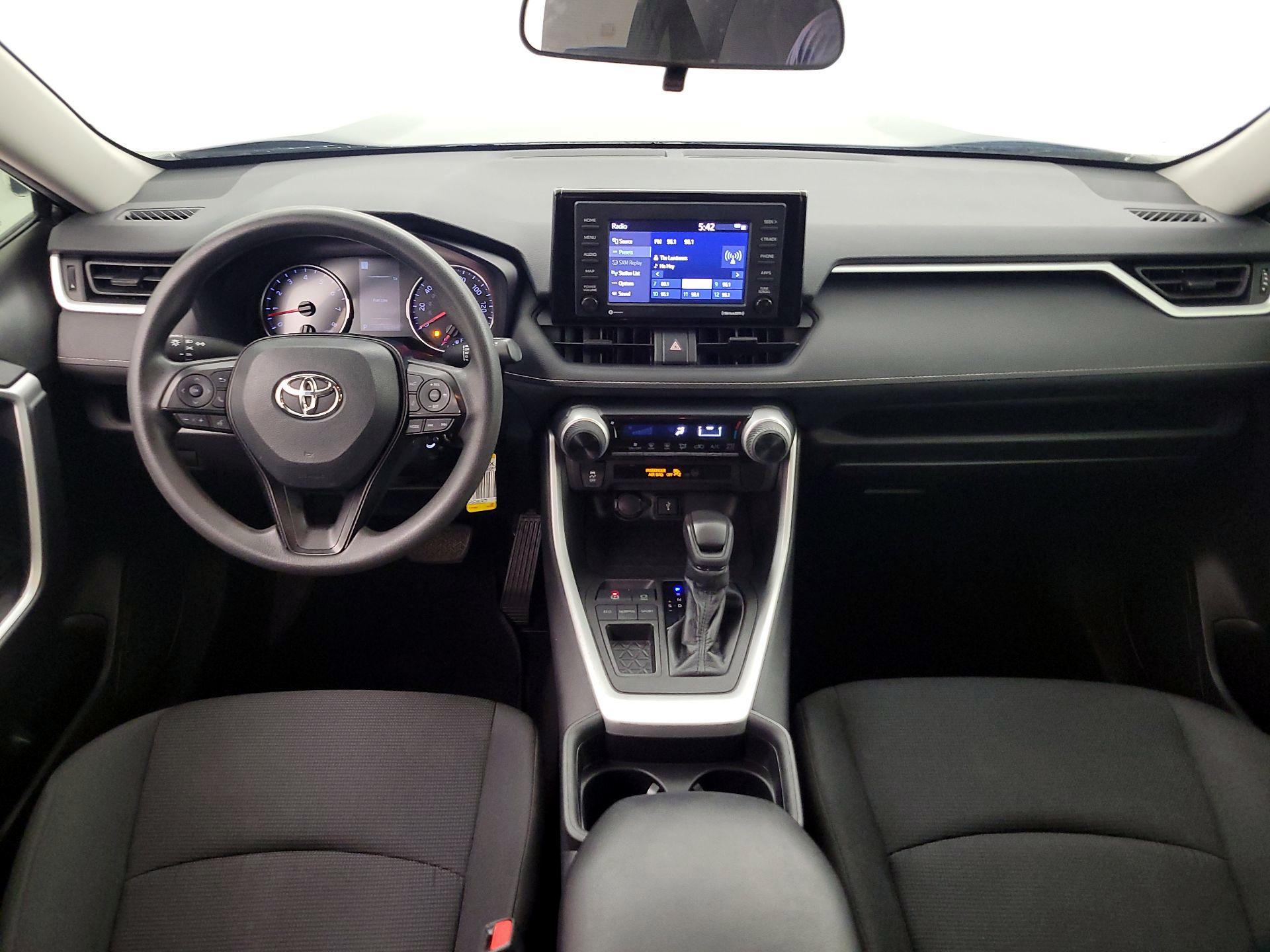 Thumbnail: 2020 Toyota RAV4 - 9