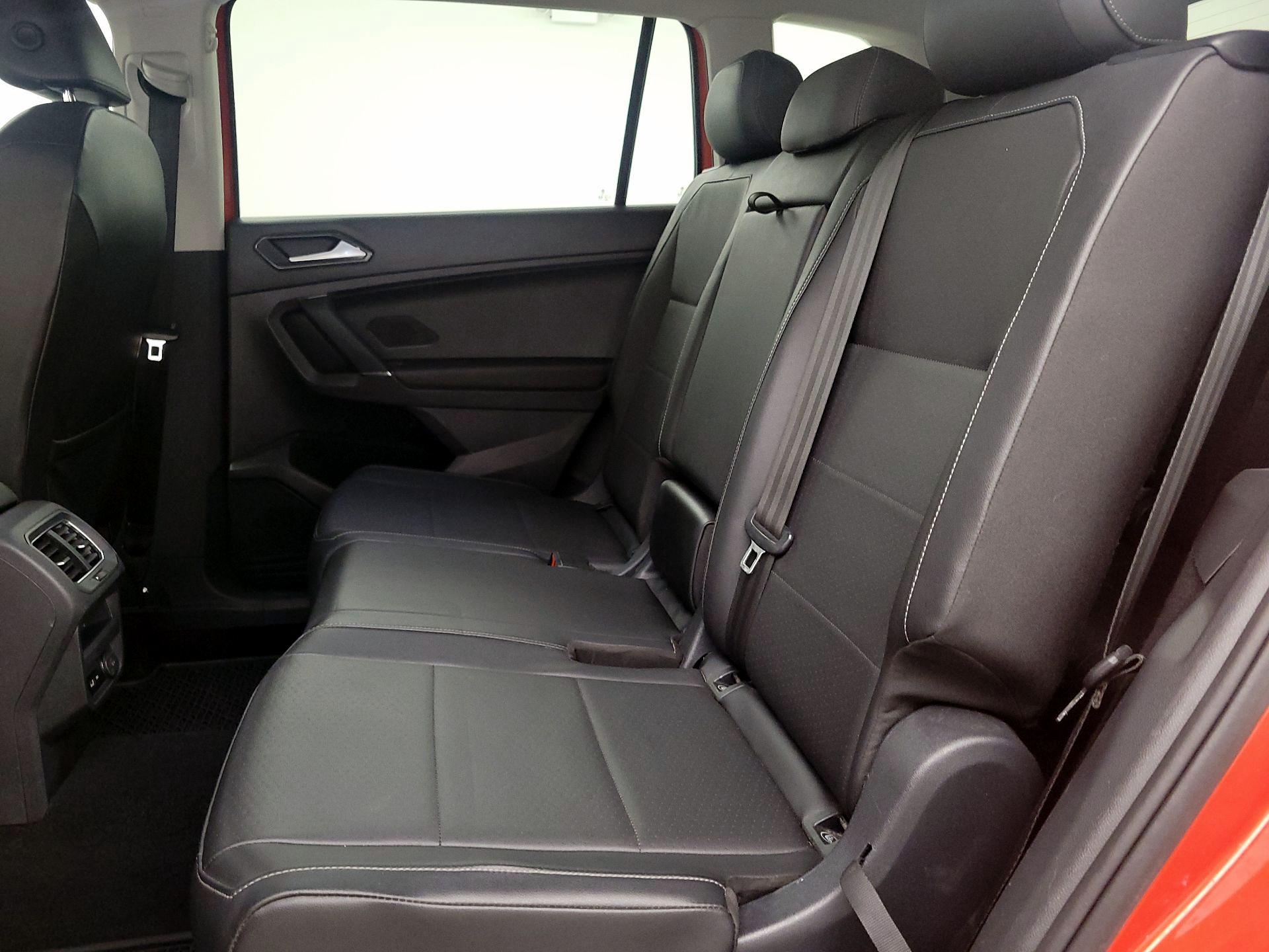 Thumbnail: 2018 Volkswagen Tiguan - 20