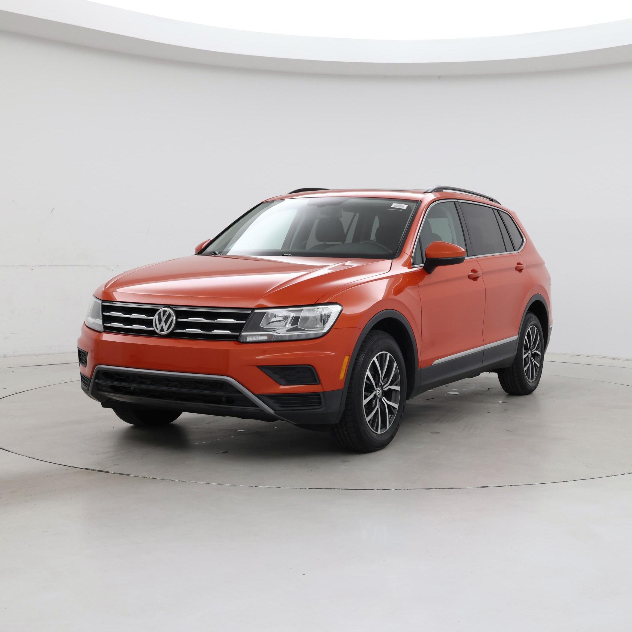 Thumbnail: 2018 Volkswagen Tiguan - 4