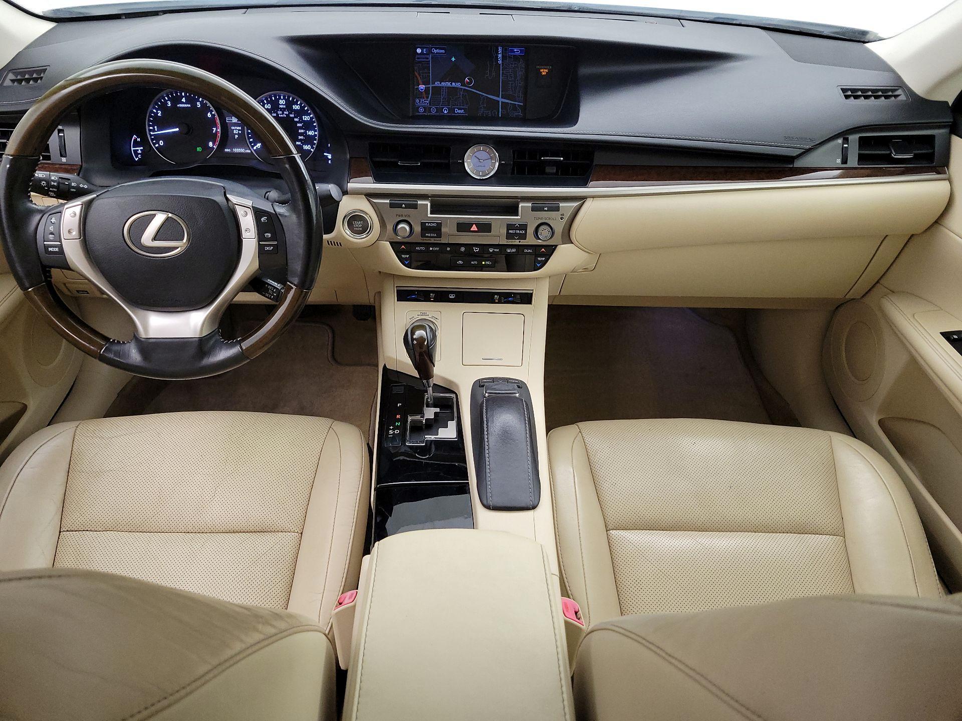 Thumbnail: 2015 Lexus ES - 9
