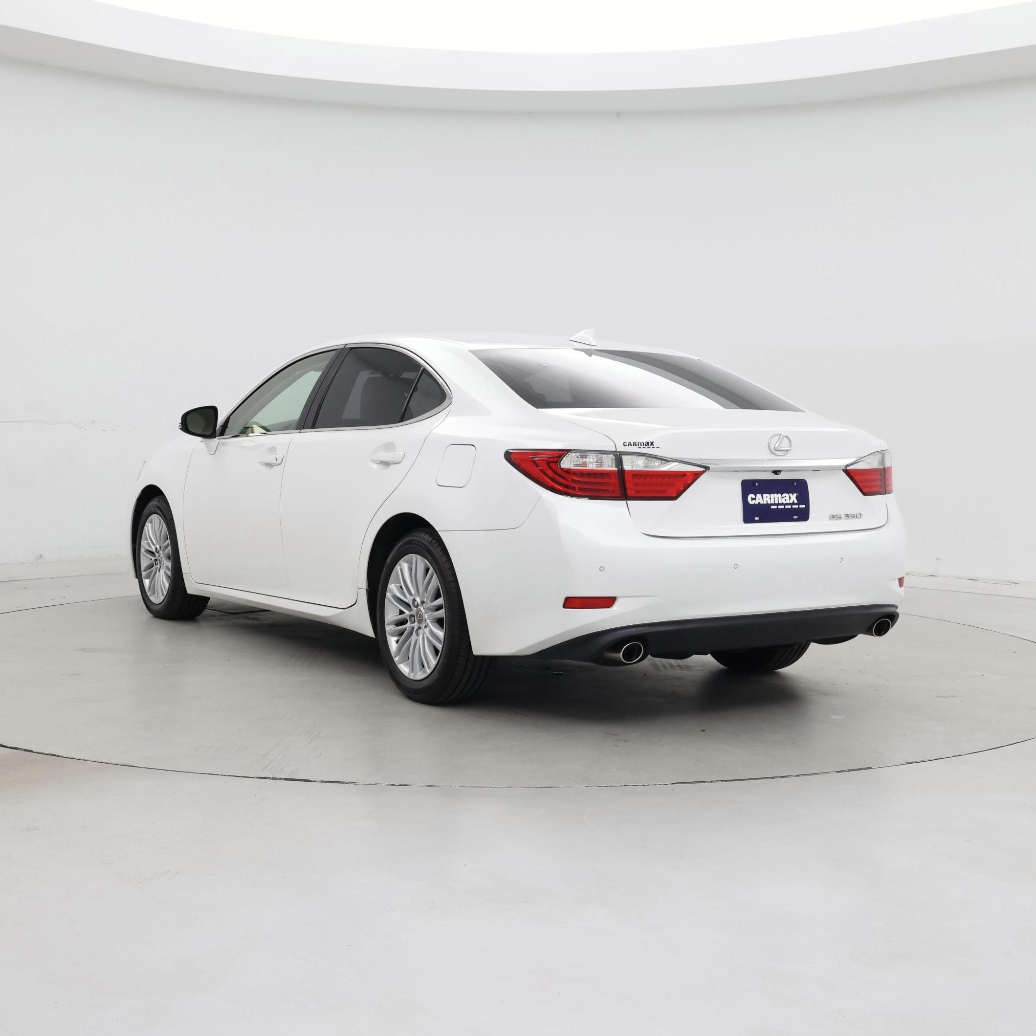 Thumbnail: 2015 Lexus ES - 2