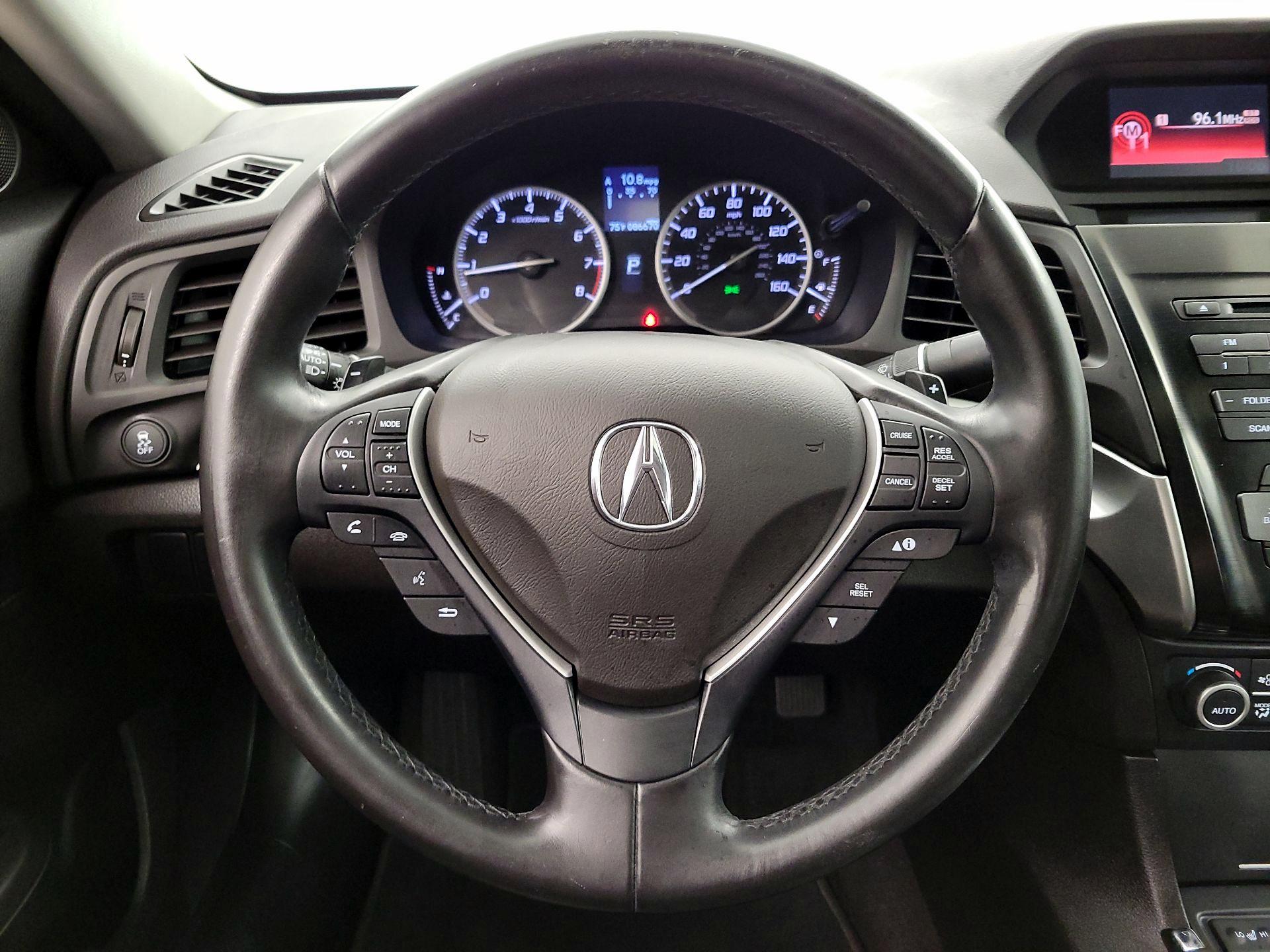 Thumbnail: 2017 Acura ILX - 10
