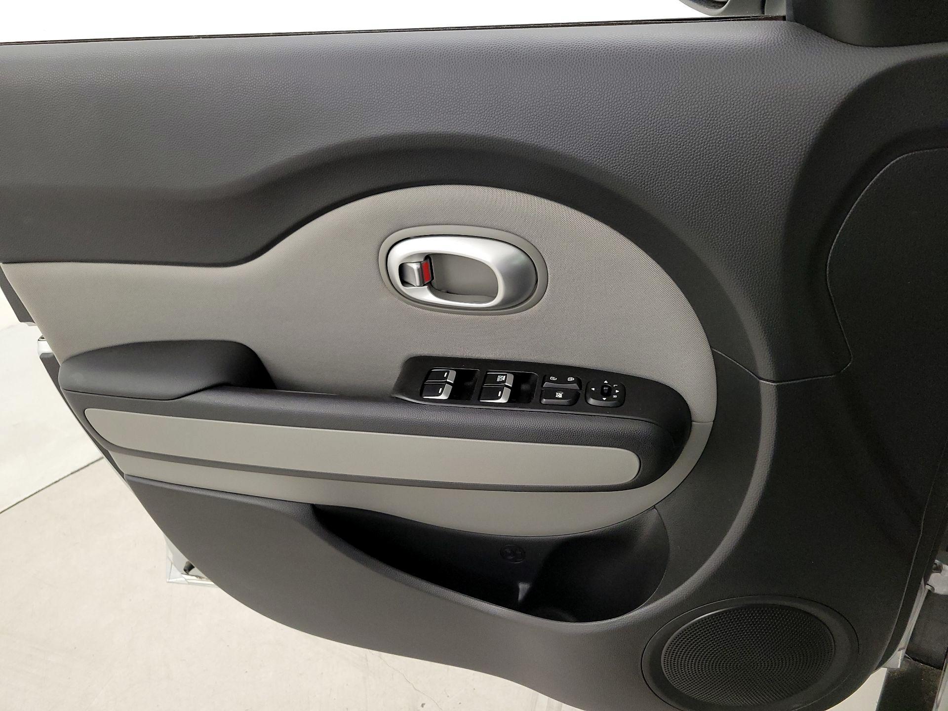 Thumbnail: 2018 Kia Soul - 12
