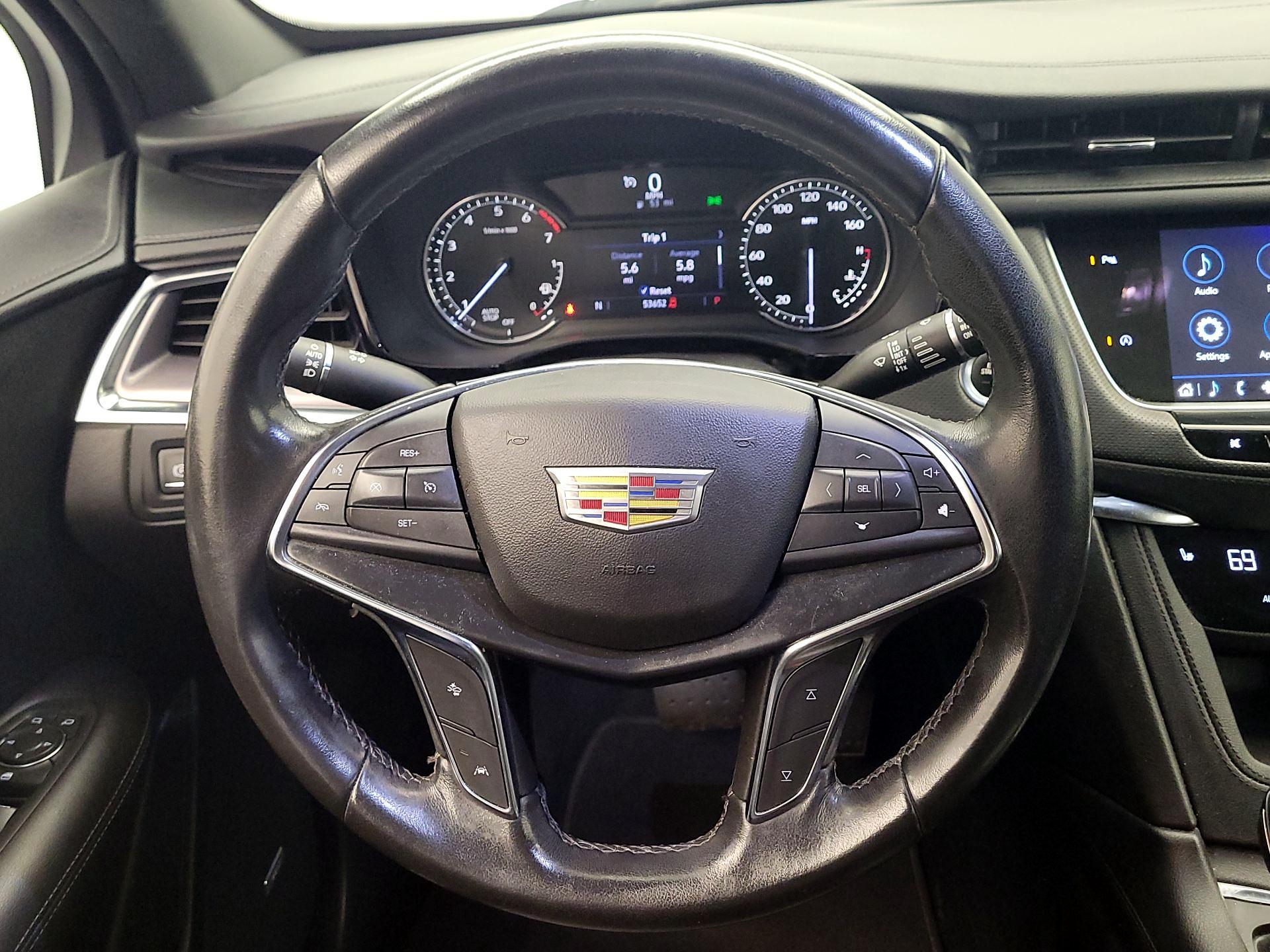 Thumbnail: 2021 Cadillac XT5 - 10