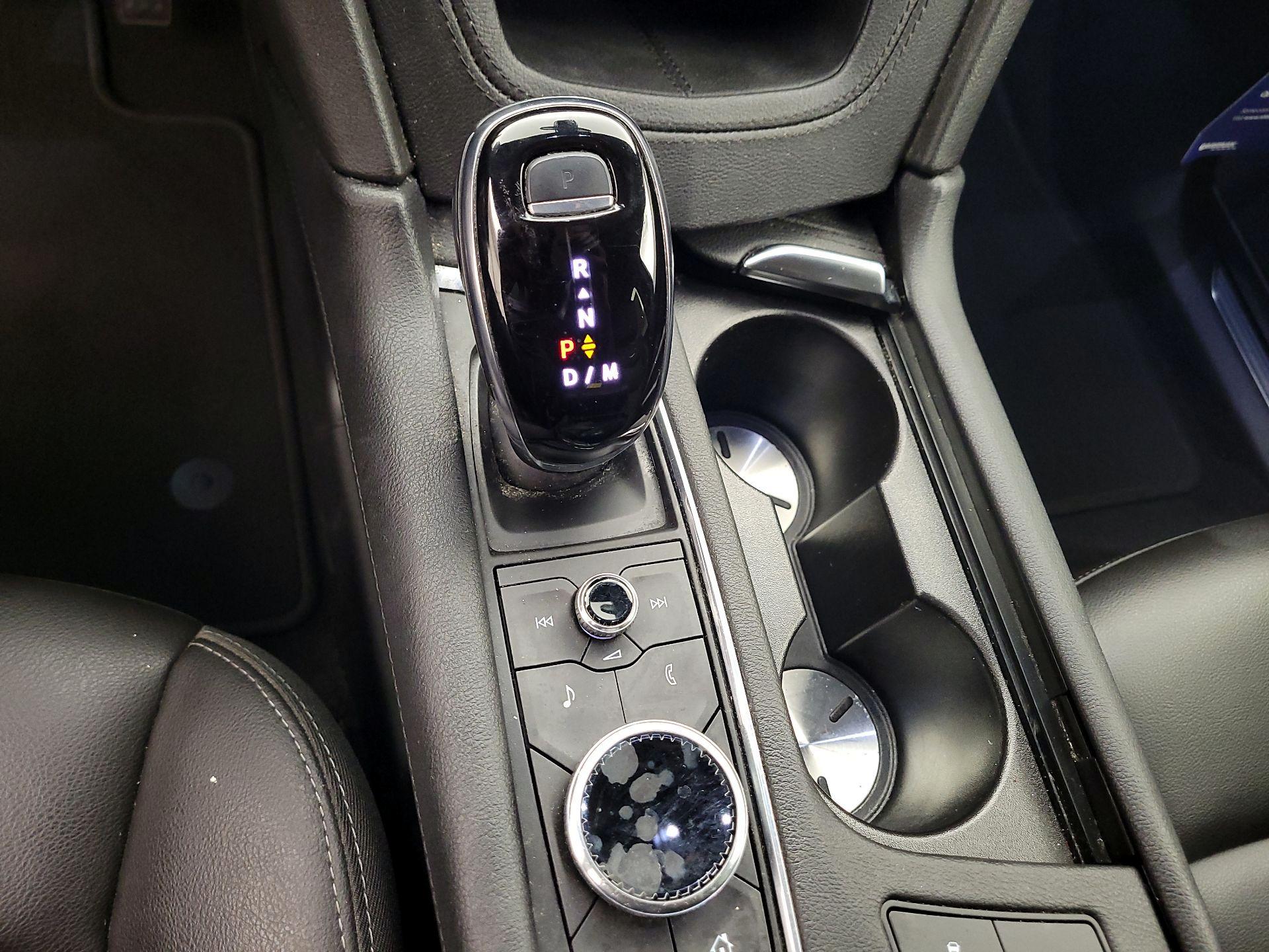 Thumbnail: 2021 Cadillac XT5 - 17