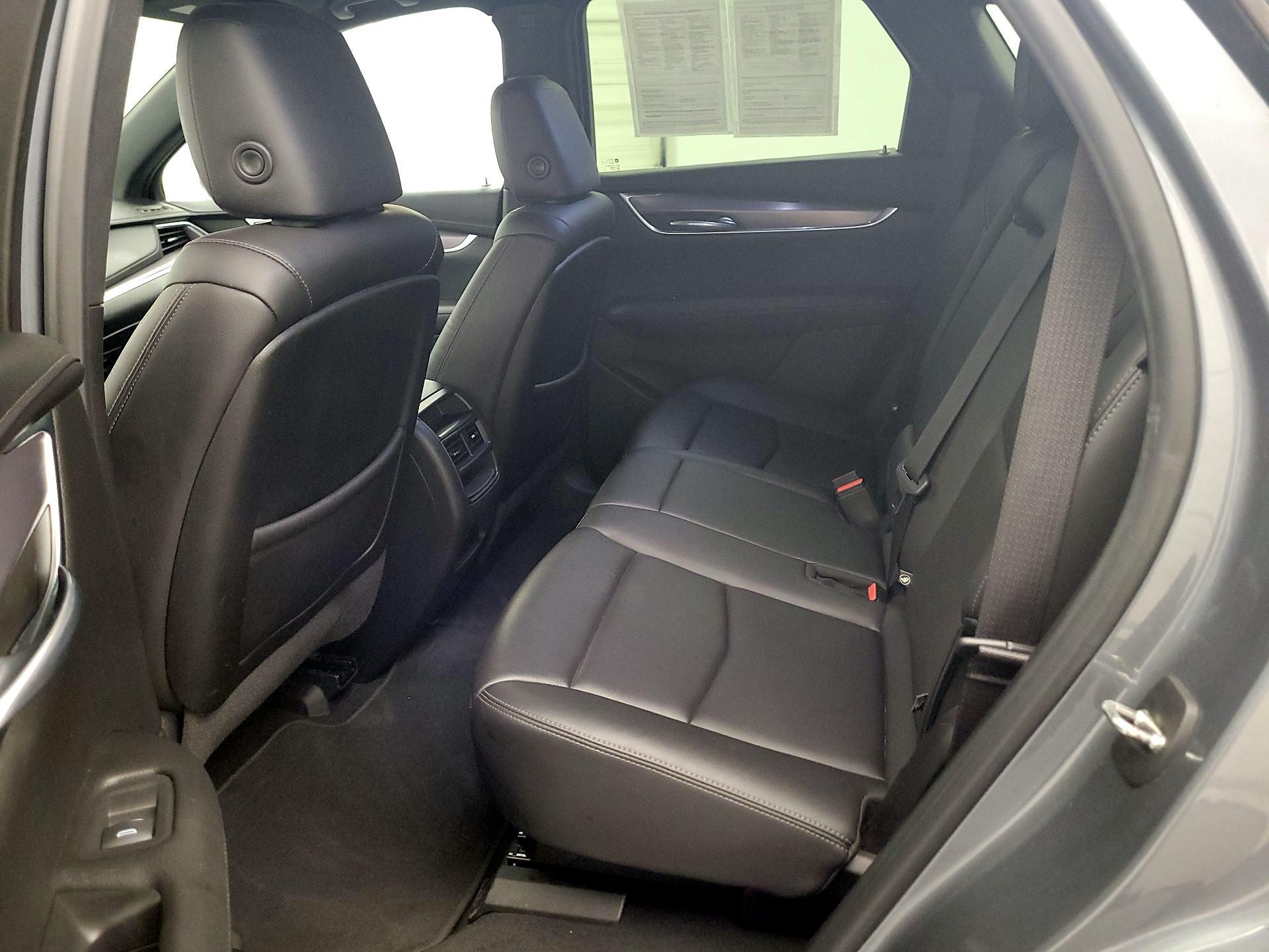 Thumbnail: 2021 Cadillac XT5 - 18
