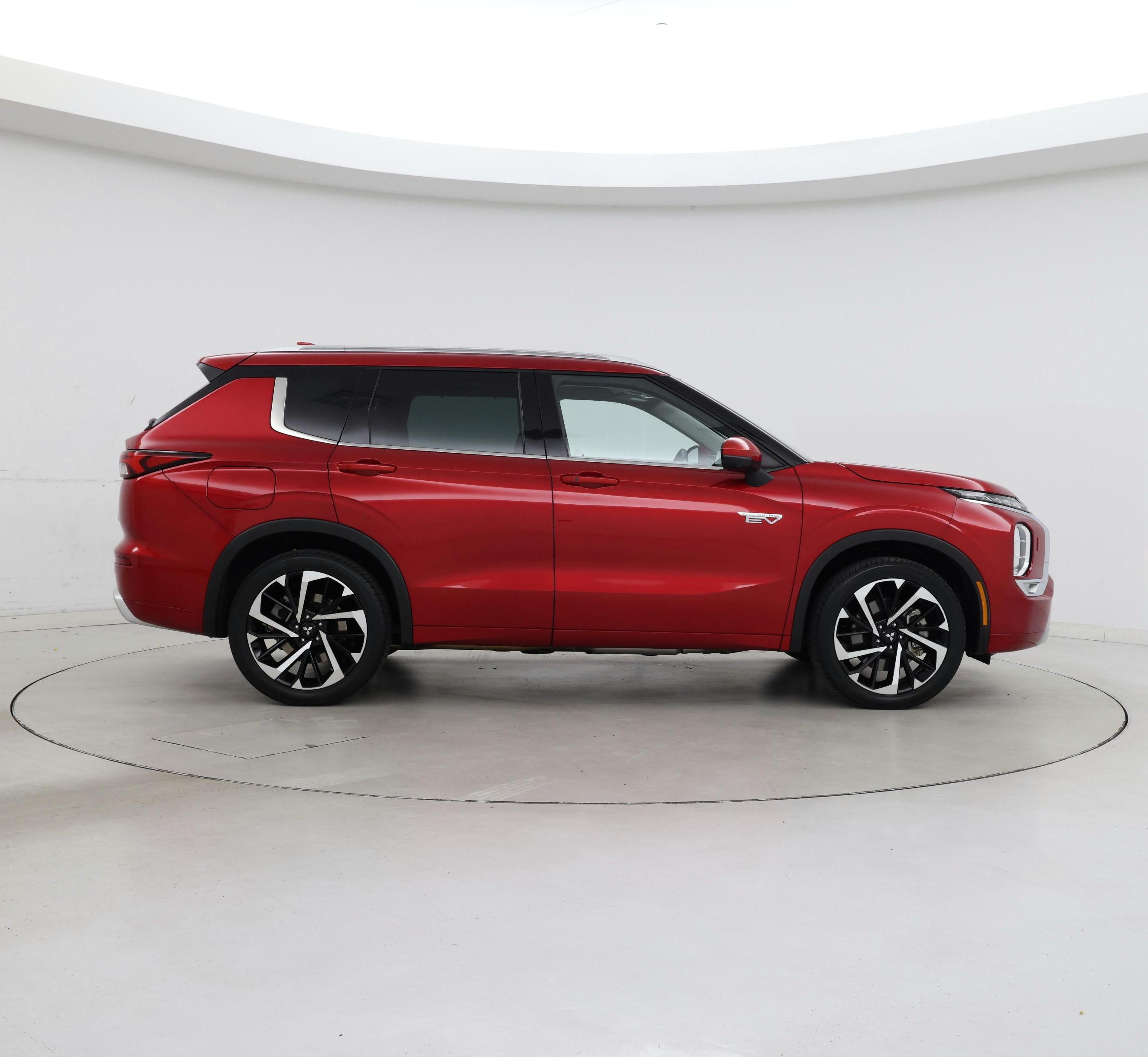Thumbnail: 2023 Mitsubishi Outlander - 7