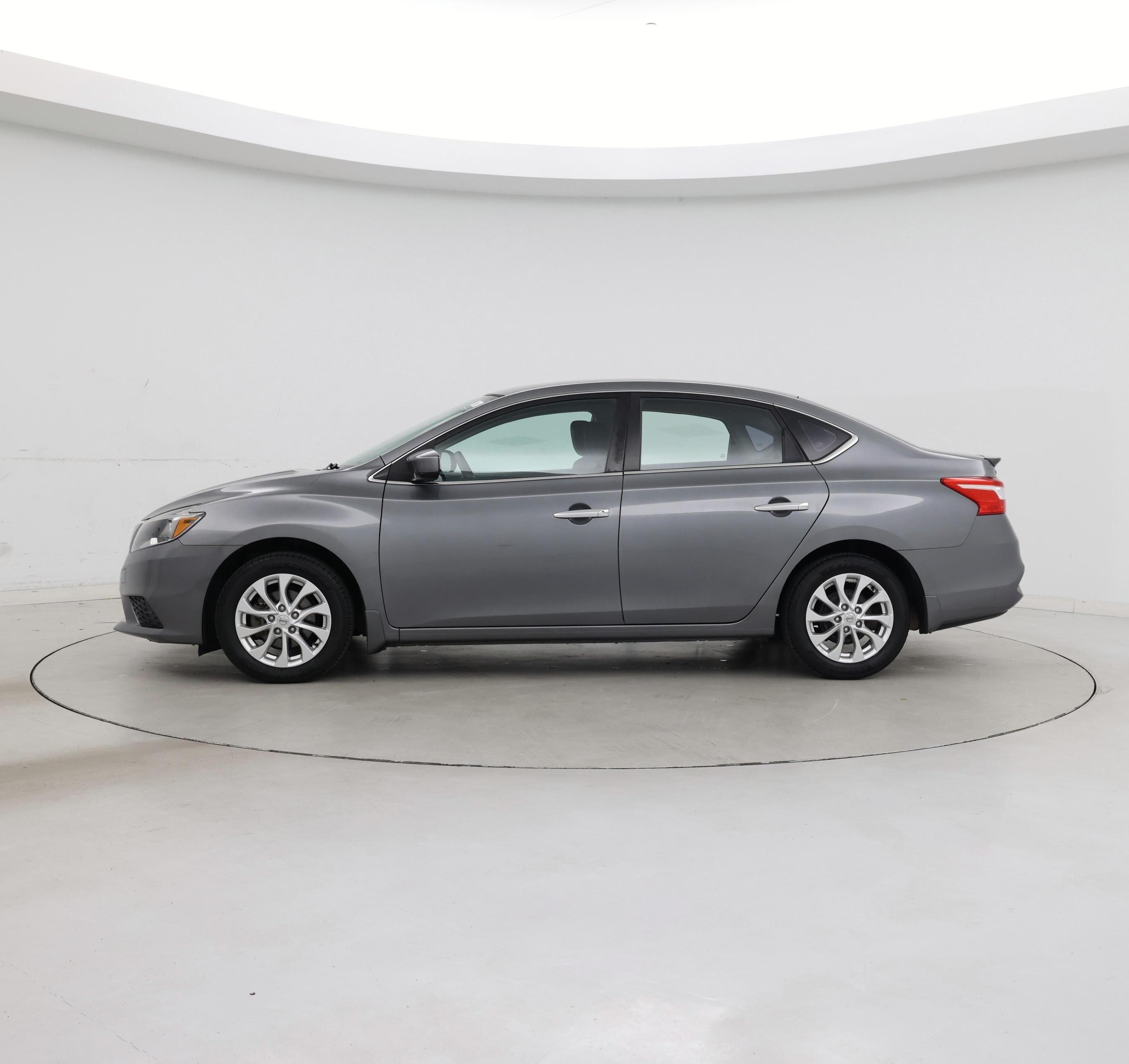 Thumbnail: 2017 Nissan Sentra - 3