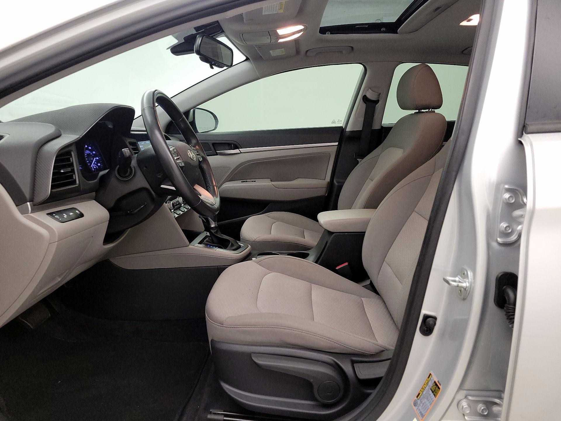 Thumbnail: 2020 Hyundai Elantra - 11