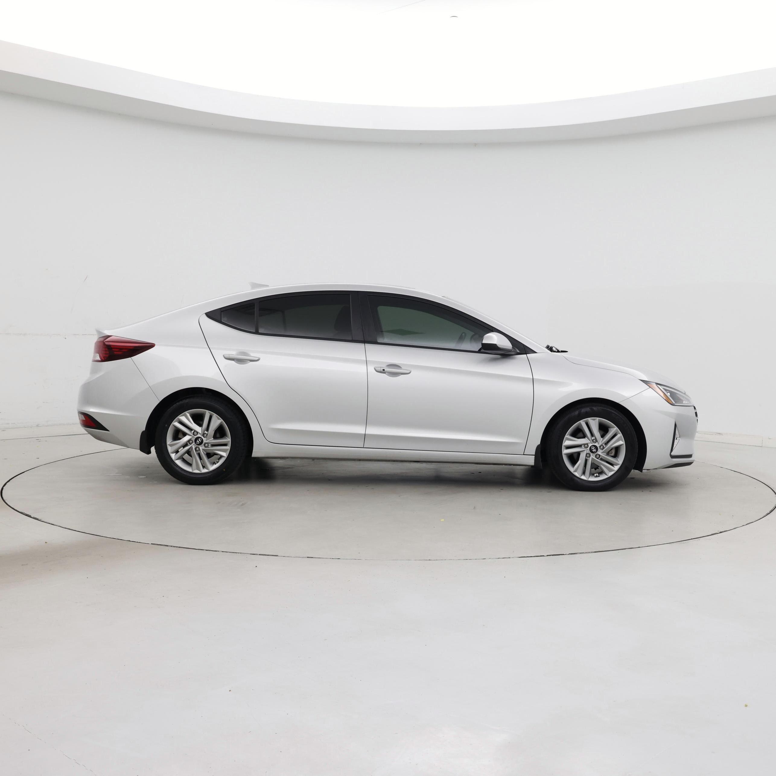 Thumbnail: 2020 Hyundai Elantra - 7