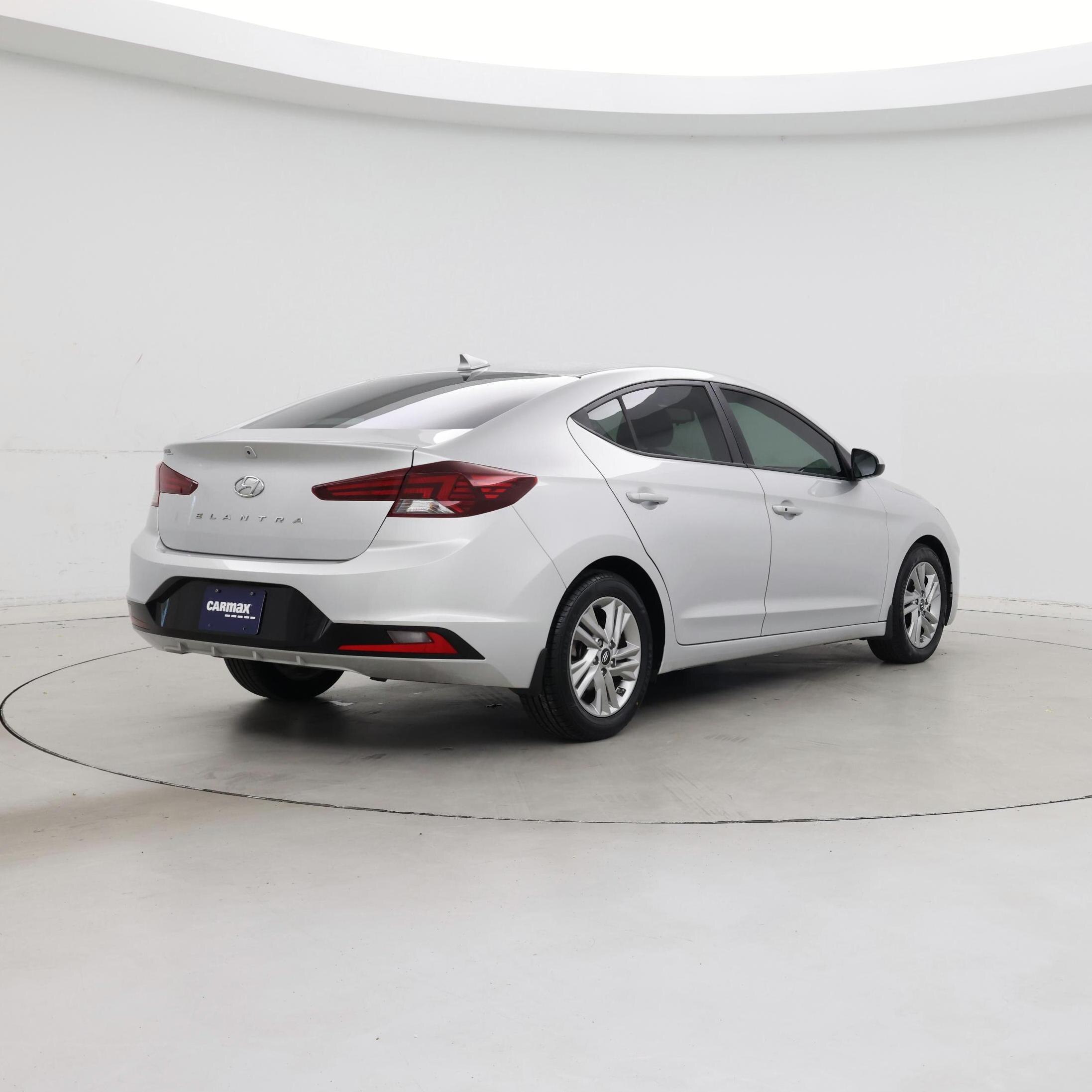 Thumbnail: 2020 Hyundai Elantra - 8