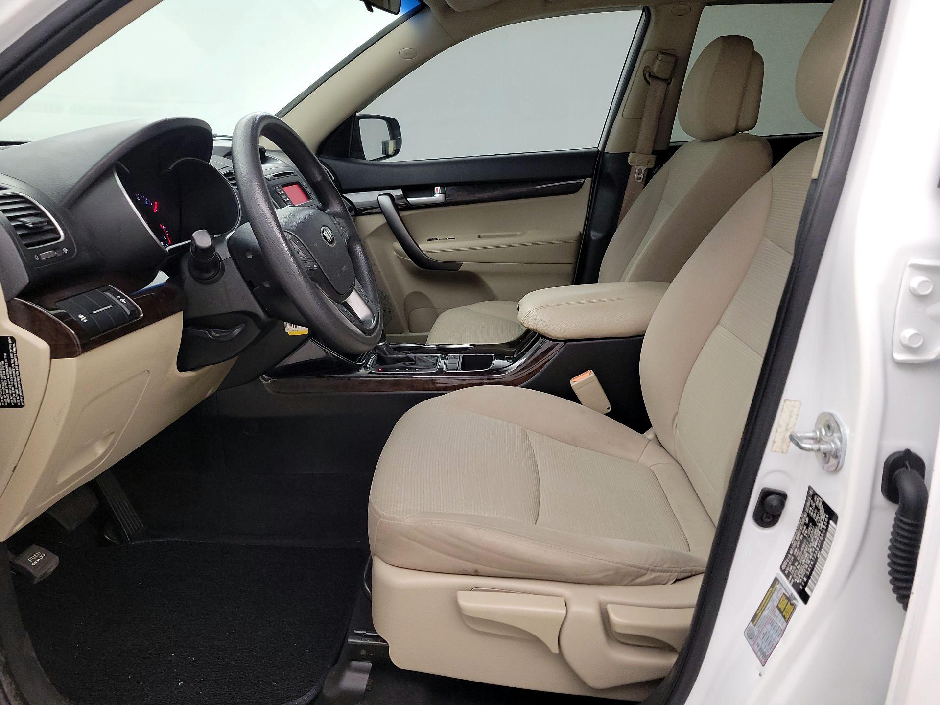 Thumbnail: 2015 Kia Sorento - 11
