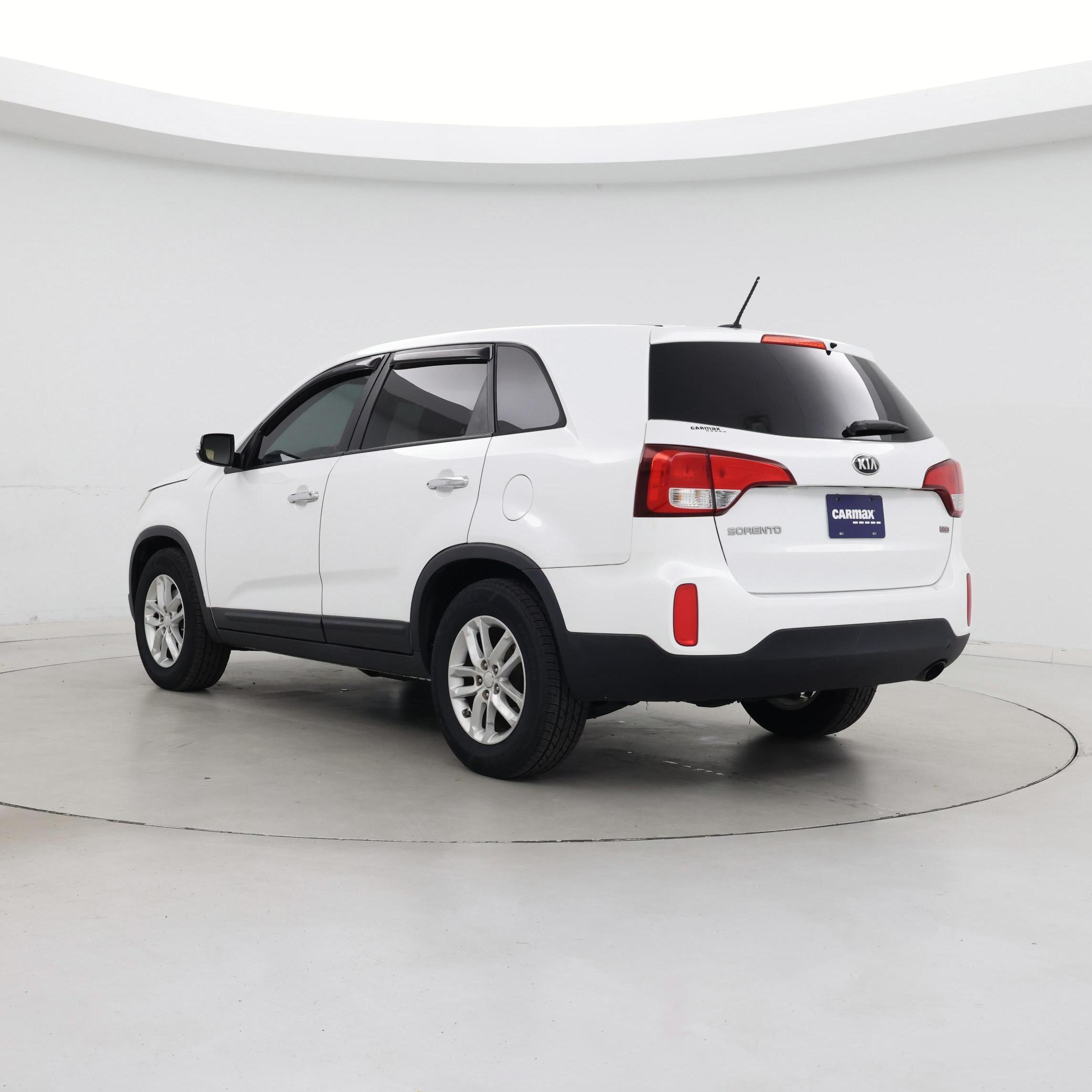 Thumbnail: 2015 Kia Sorento - 2