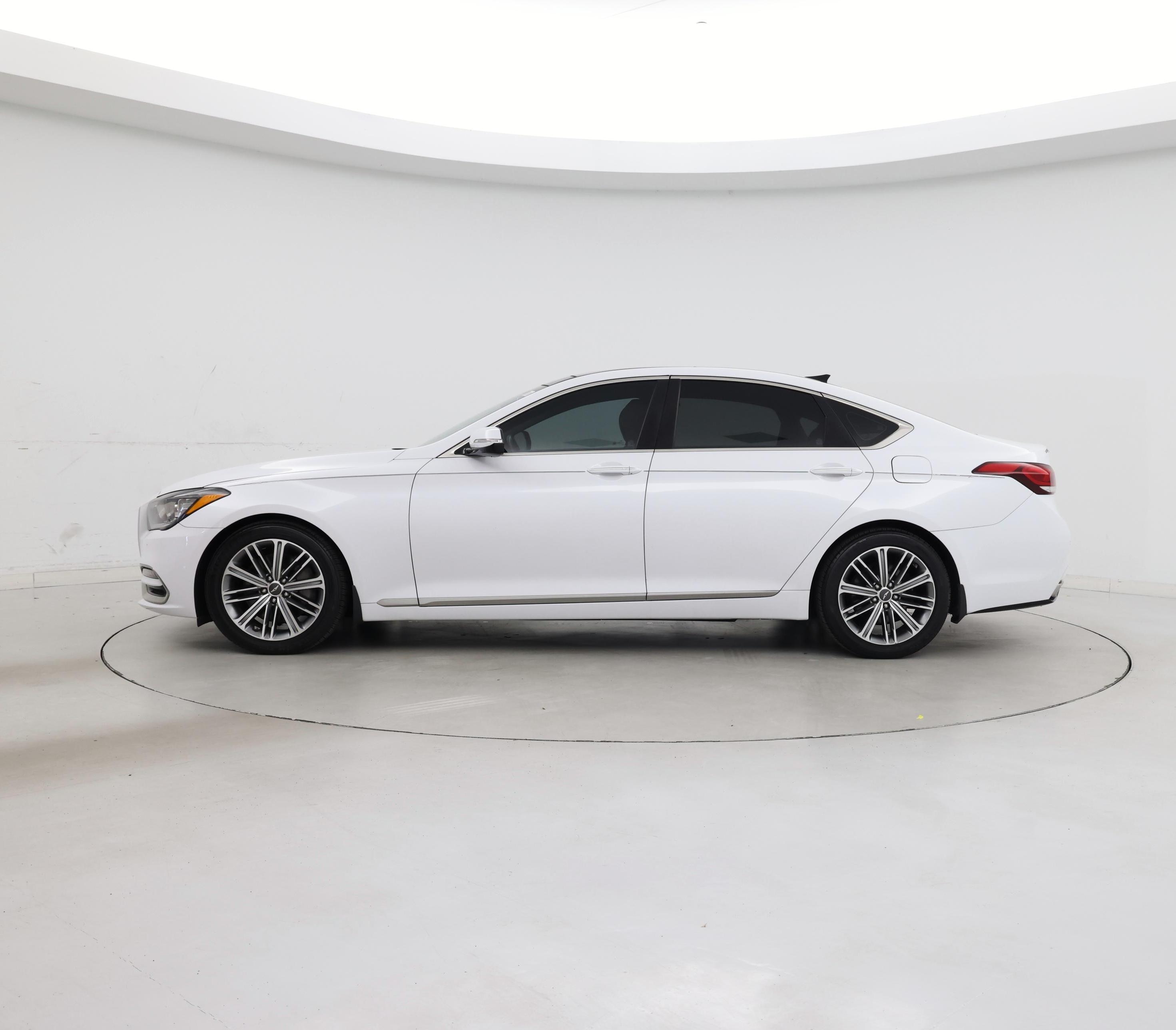 Thumbnail: 2018 Genesis G80 - 3